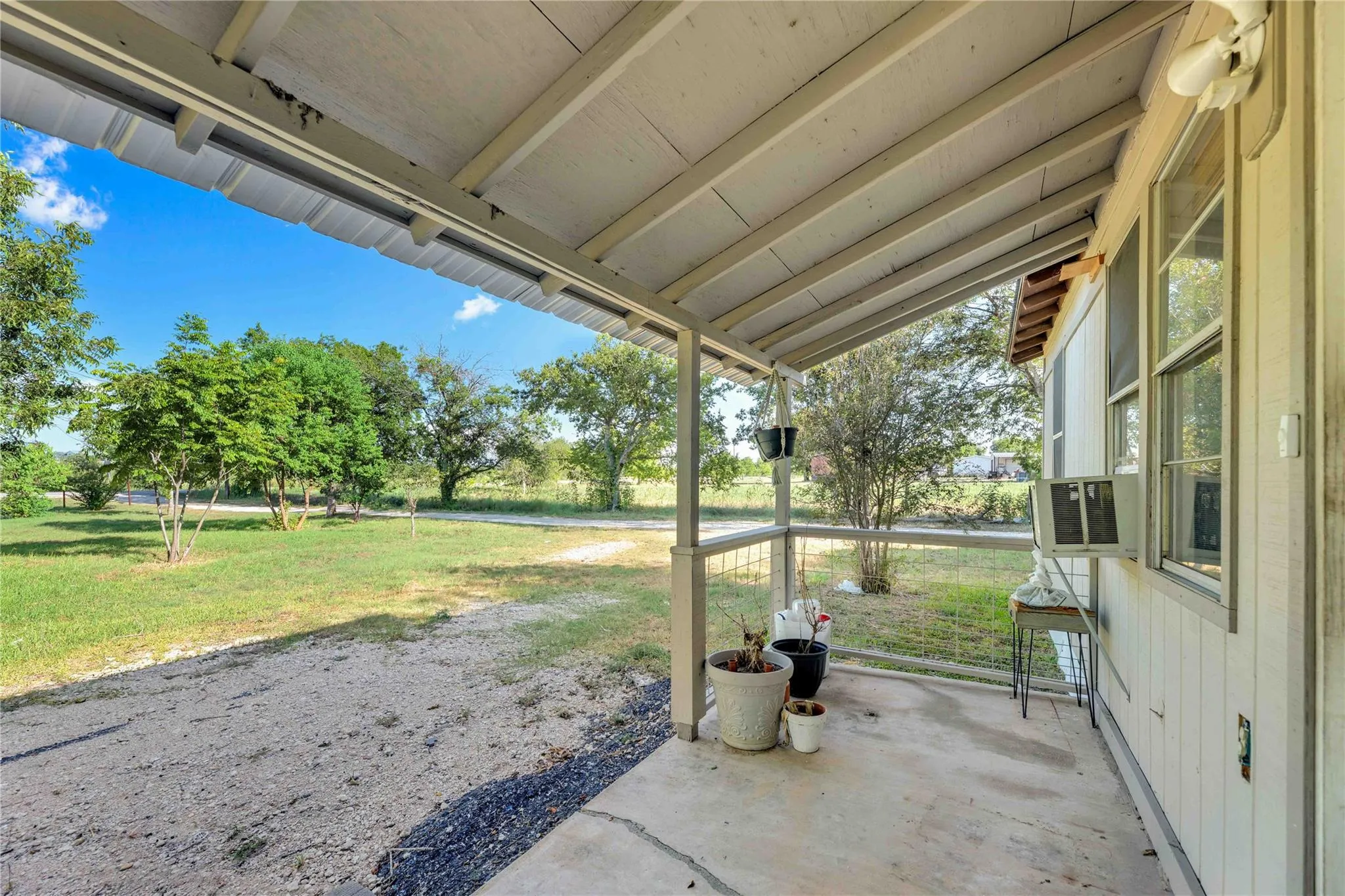 Photo 4 of 20235 ENGELMANN LN