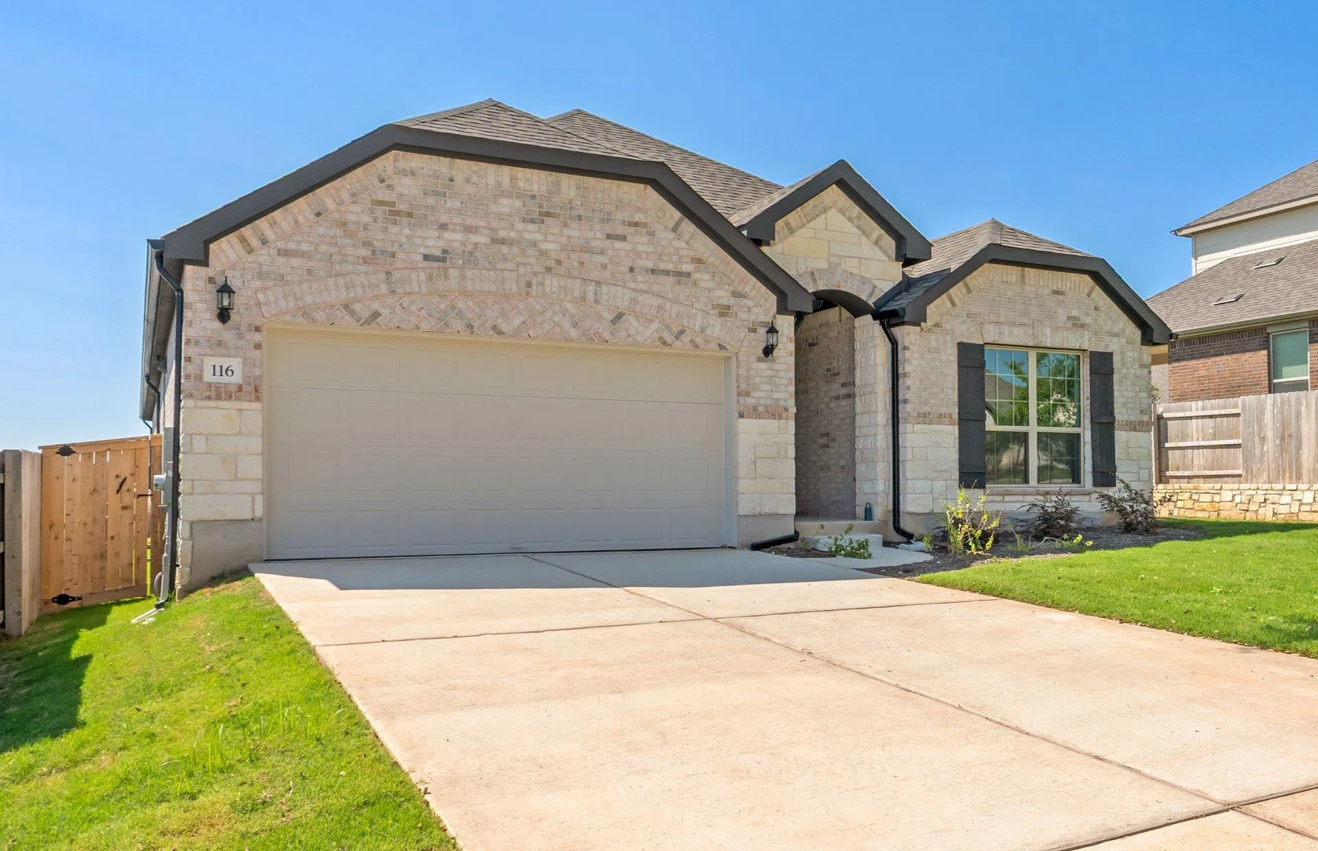 Photo 4 of 116 ELM VIEW DR