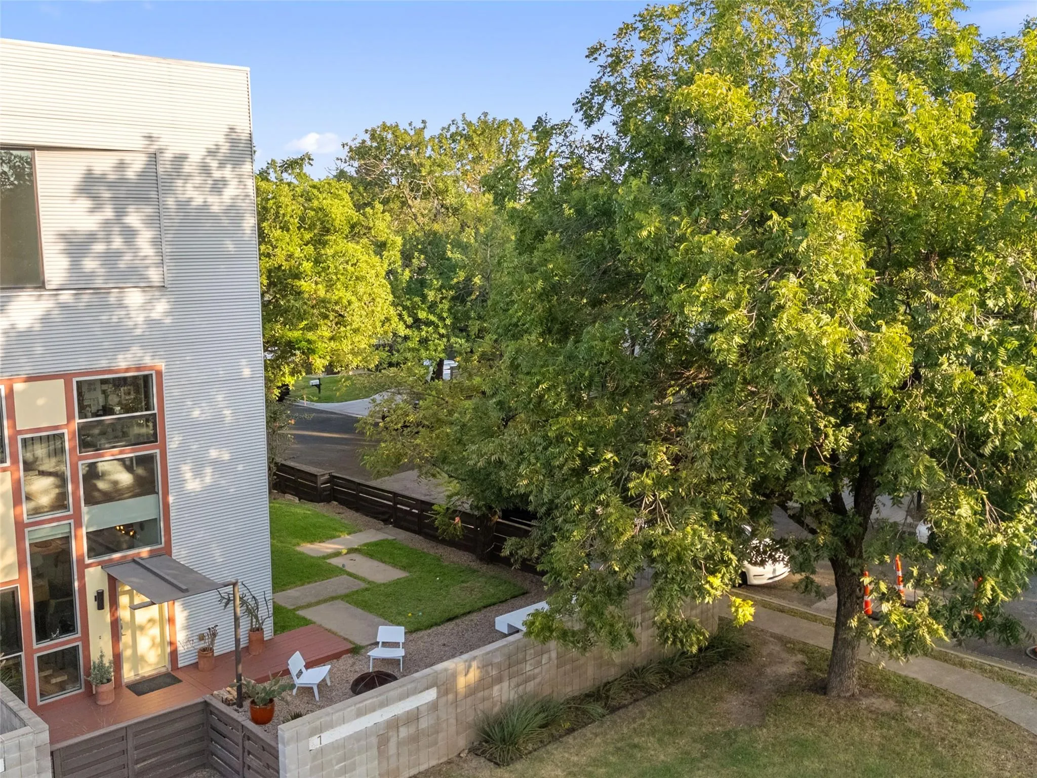 Photo 4 of 502 W 55TH STREET ST #1