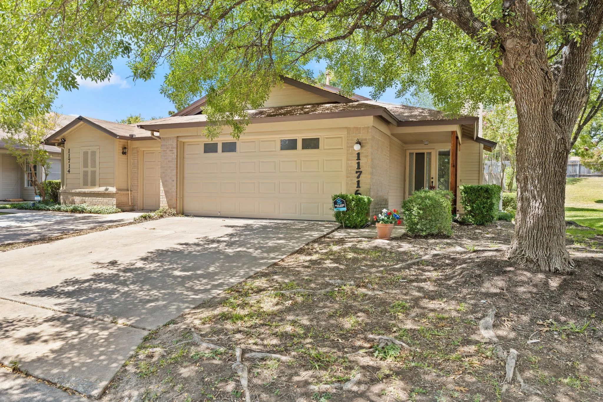 Photo 3 of 11716 NORWEGIAN WOOD DR