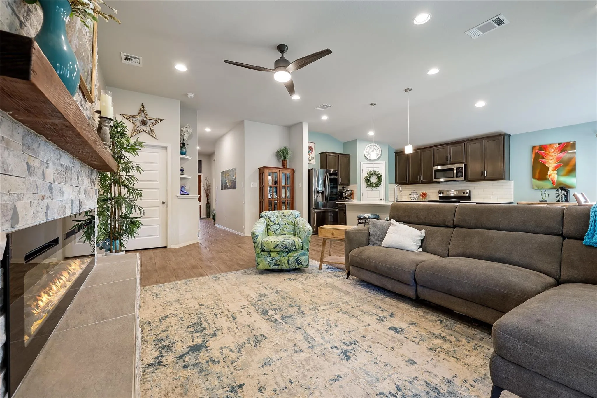 Photo 4 of 21504 SANTA DOMINGO LN