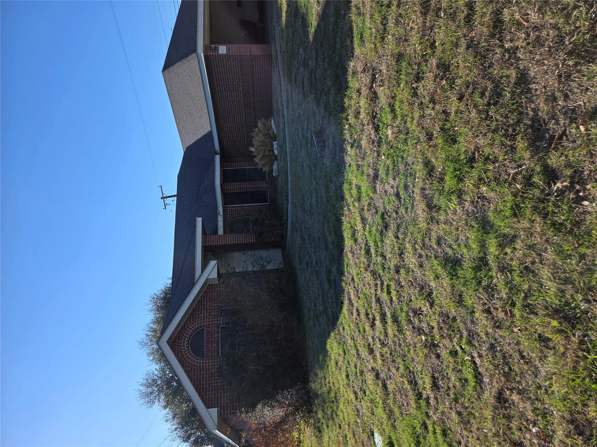 Photo of 2607 CHERRYLAWN DR, Taylor, TX, 76574