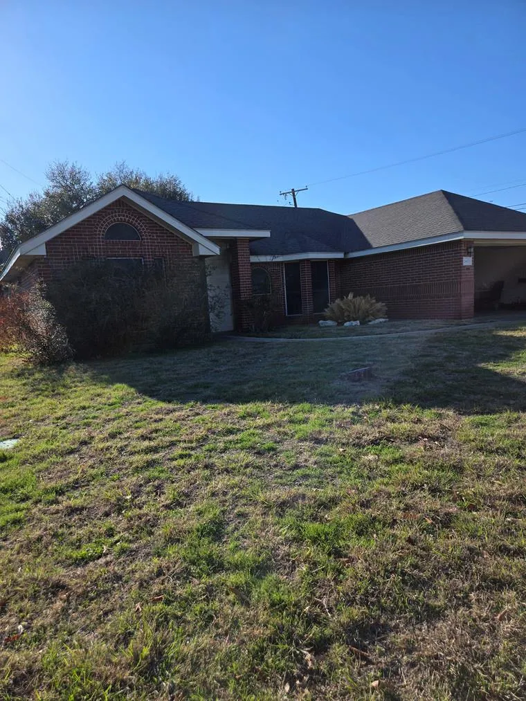 Photo 3 of 2607 CHERRYLAWN DR