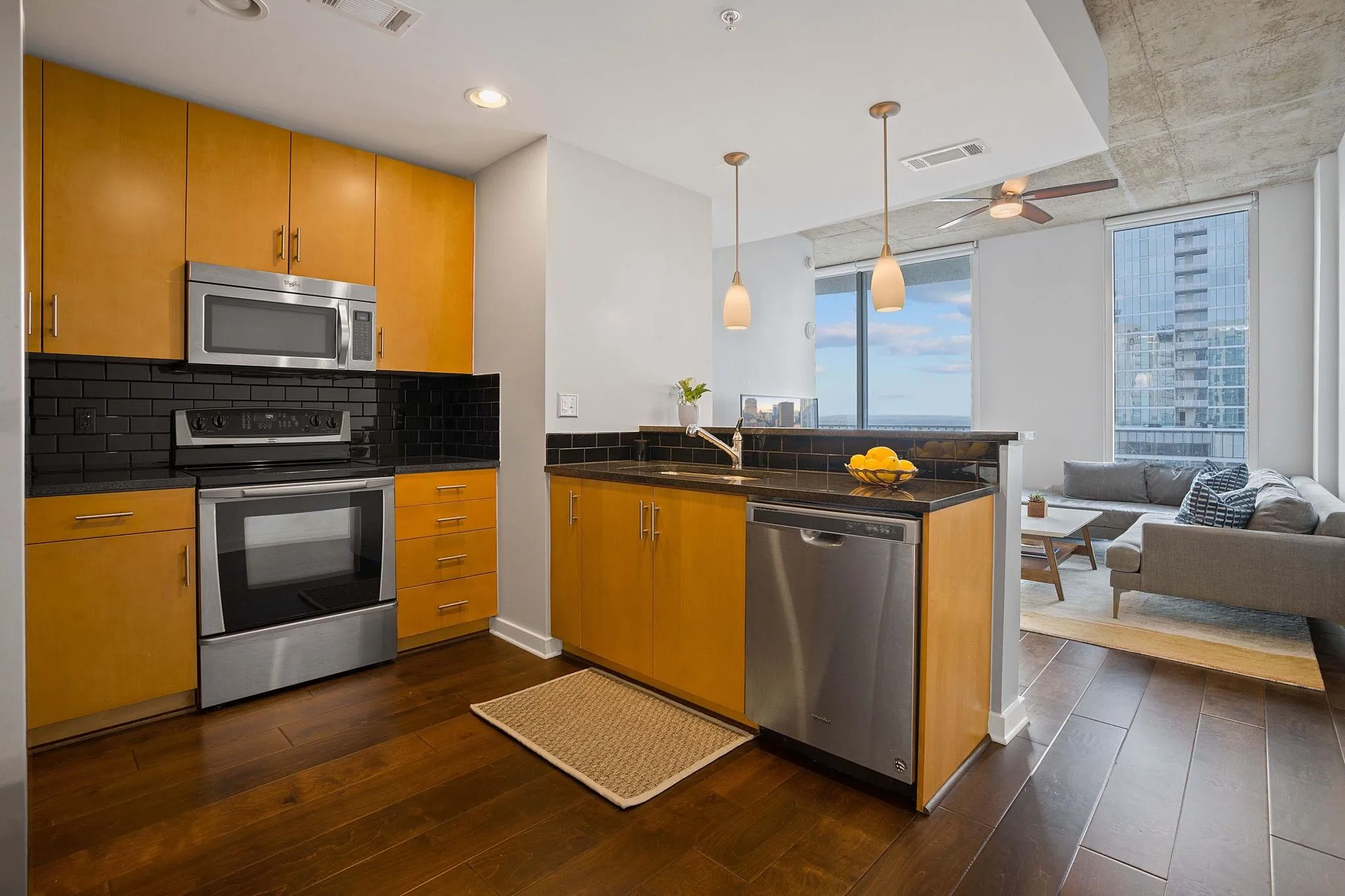 Photo 4 of 360 NUECES ST #3608