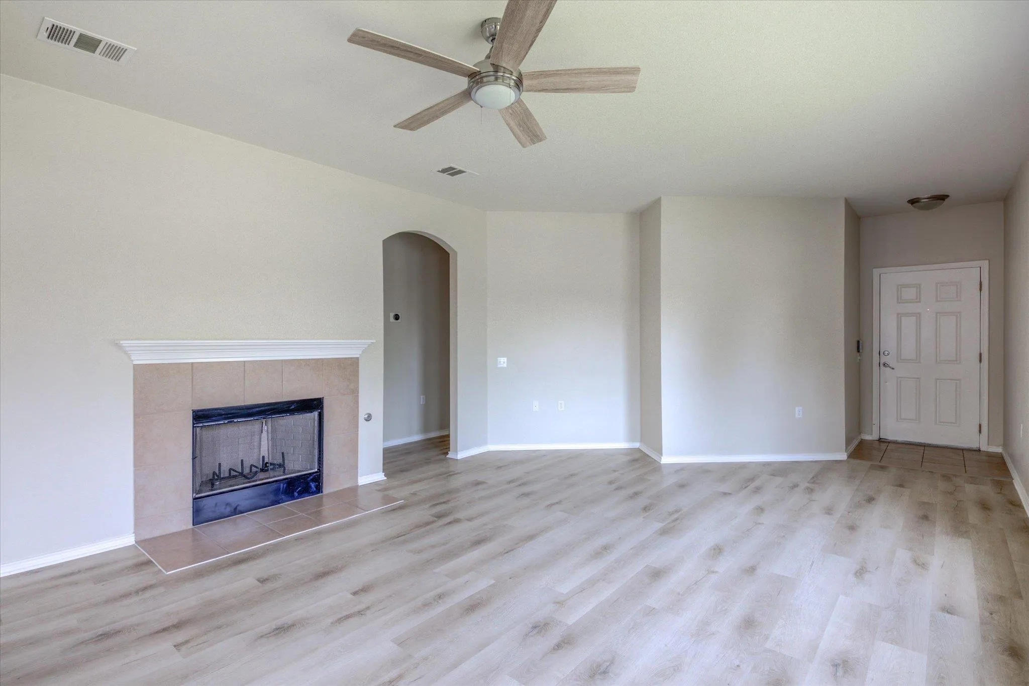 Photo 3 of 10913 LONG SUMMER DR