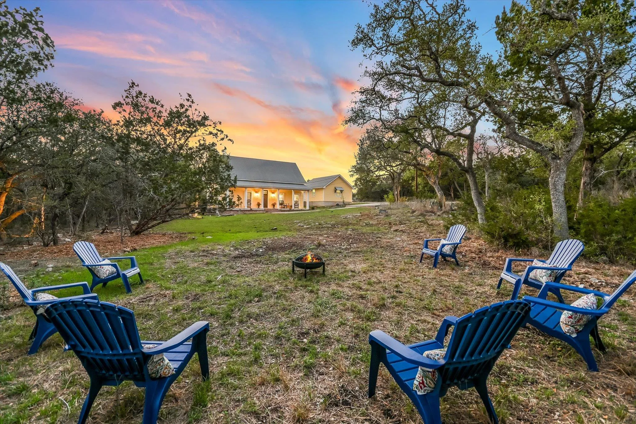 Photo of 335 DEER CREEK DR, San Marcos, TX, 78666