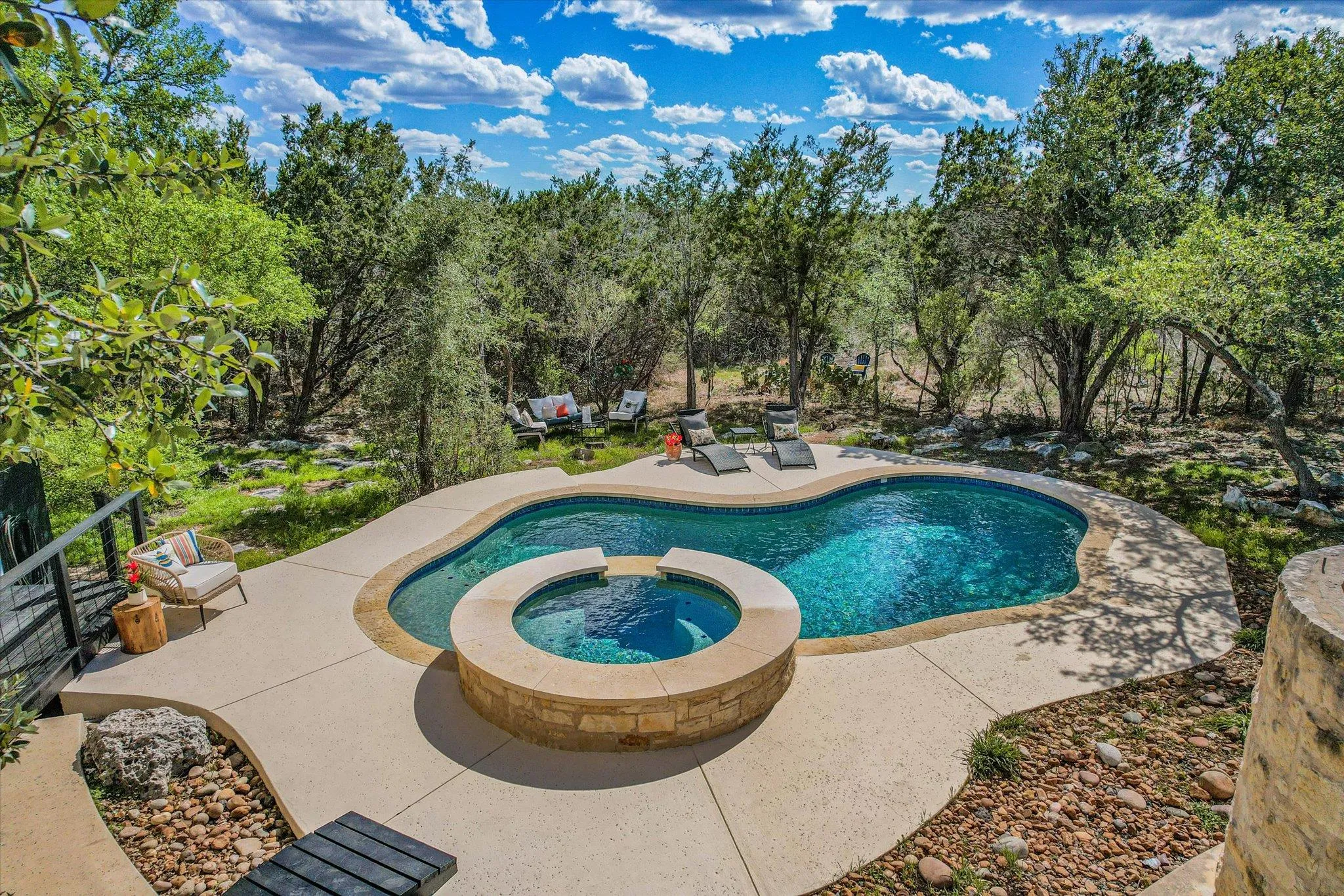 Photo 2 of 335 DEER CREEK DR