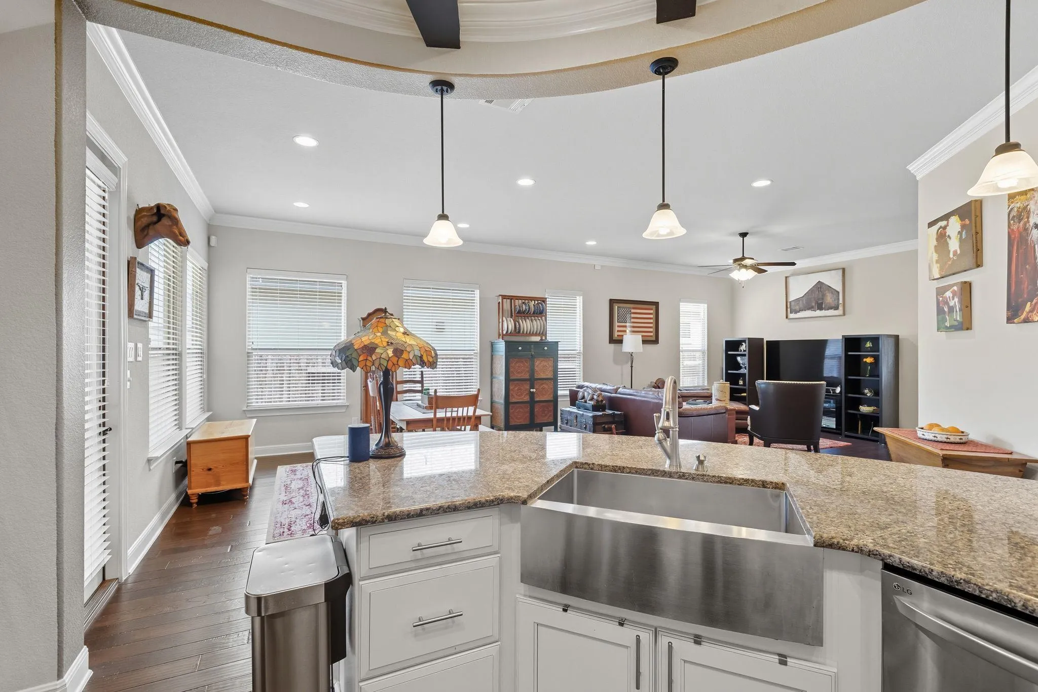 Photo 4 of 2607 HONEY SPRINGS LN