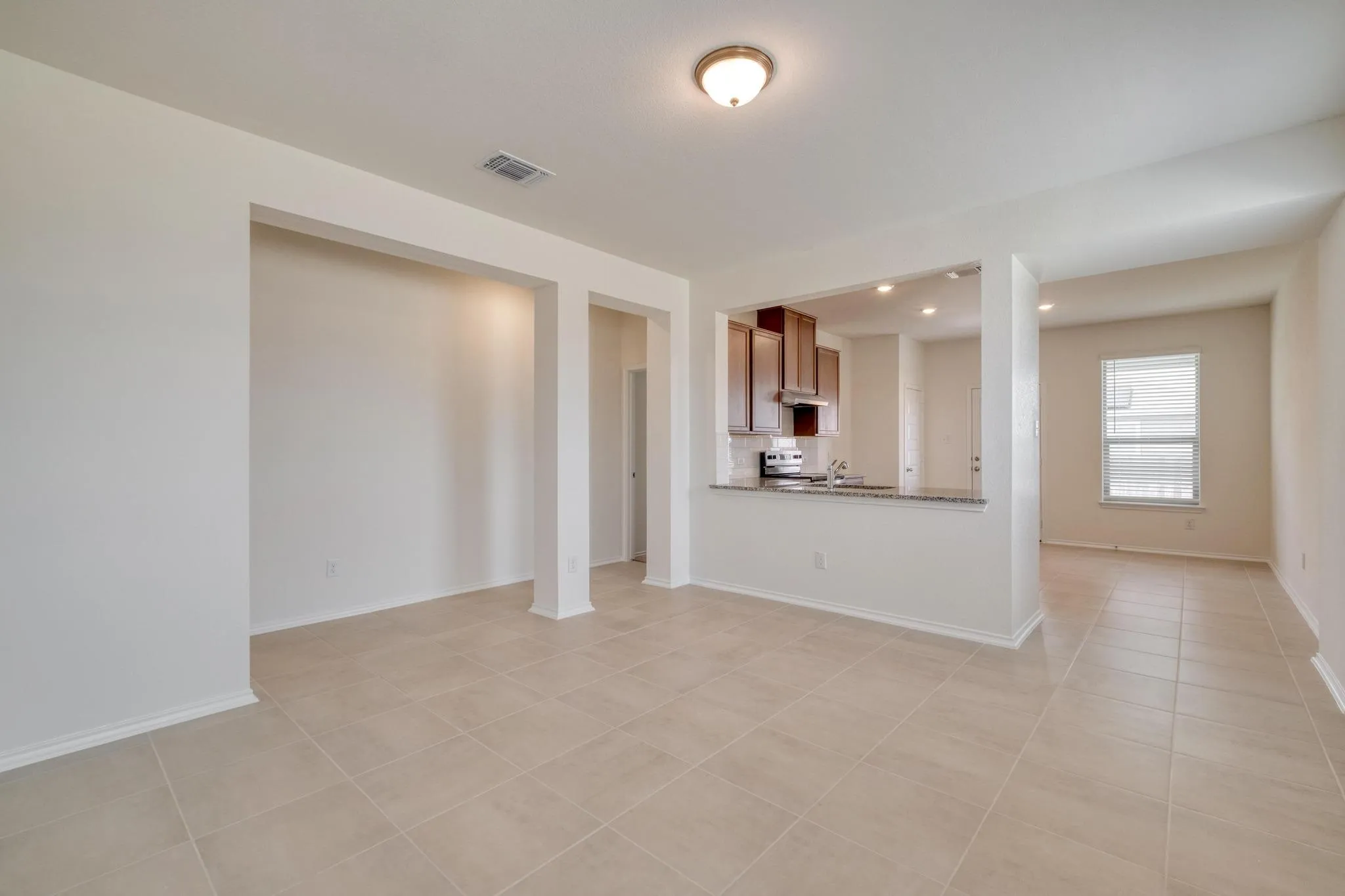Photo 5 of 280 FEATHERS ST