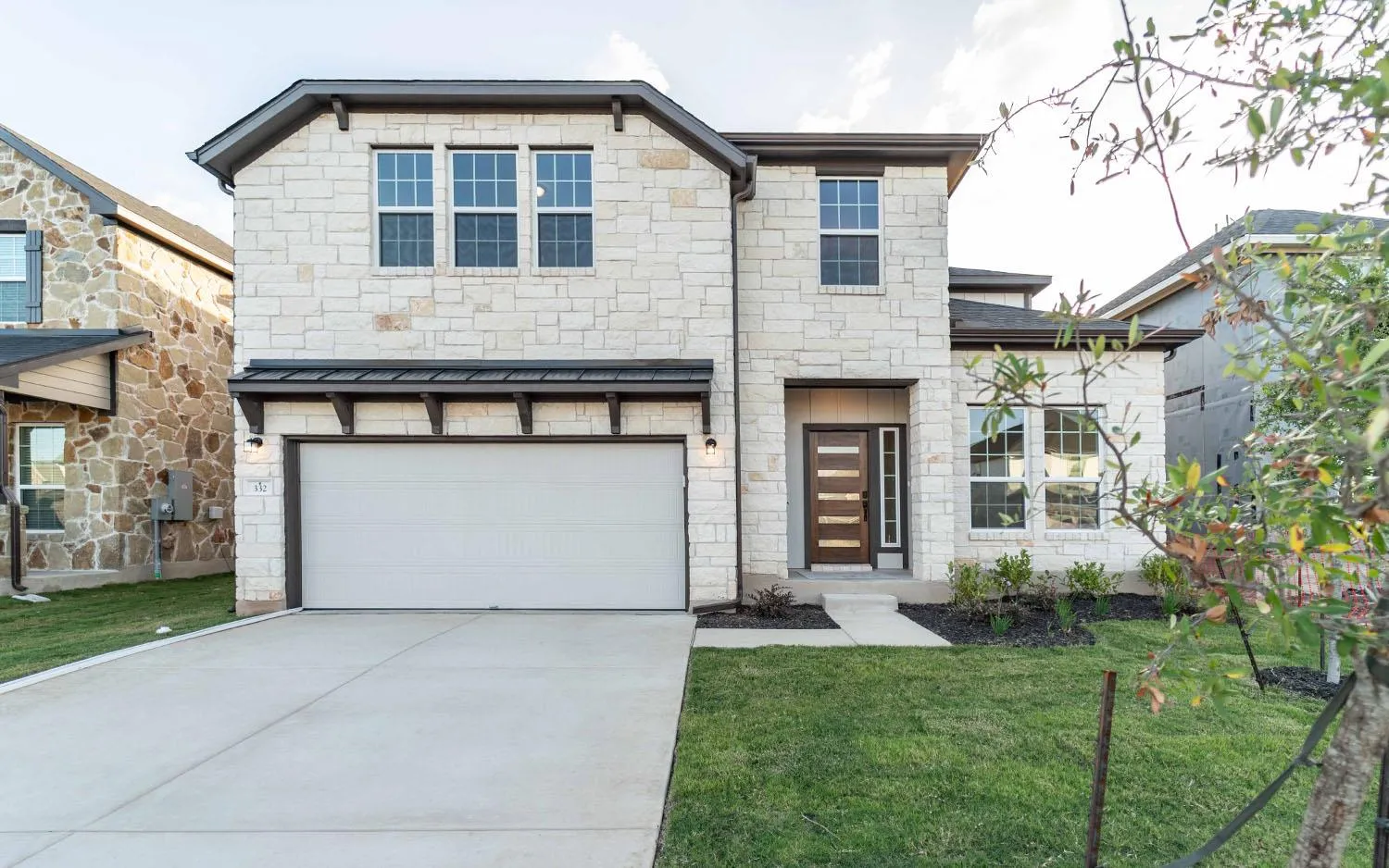 Photo of 332 HOLLISTER DR, Liberty Hill, TX, 78642