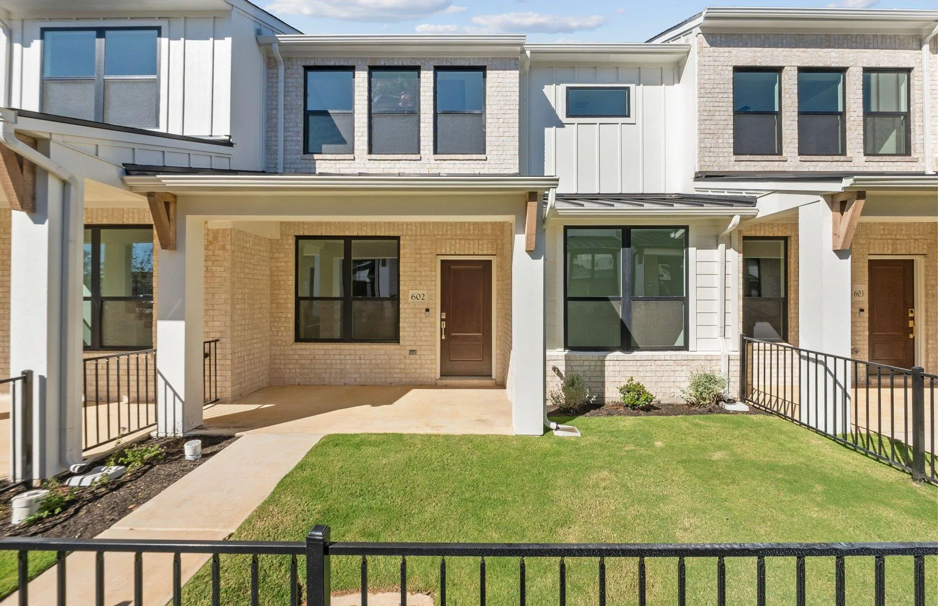 Photo of 1280 E MAIN ST #602, Round Rock, TX, 78664
