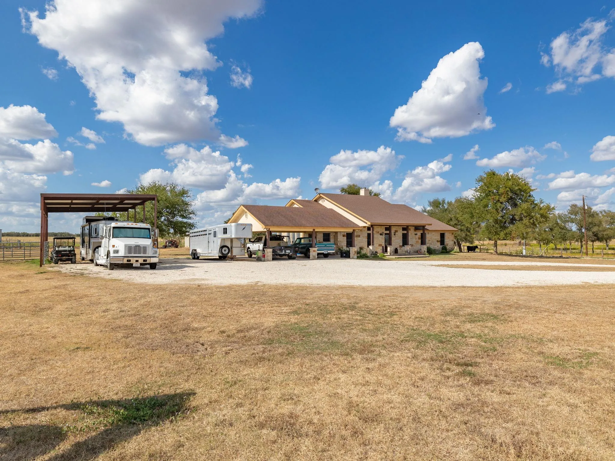 Photo 5 of 1801 COUNTY ROAD 470 NONE
