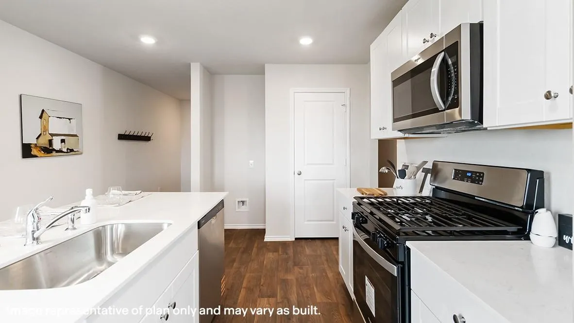 Photo 4 of 109 WYATT WAY