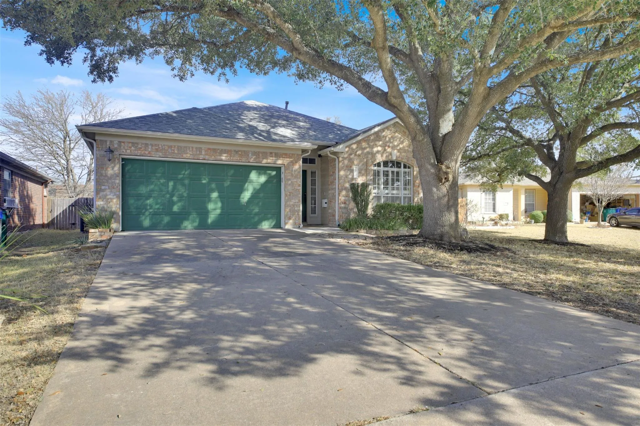 Photo 4 of 1030 DISRAELI CIR