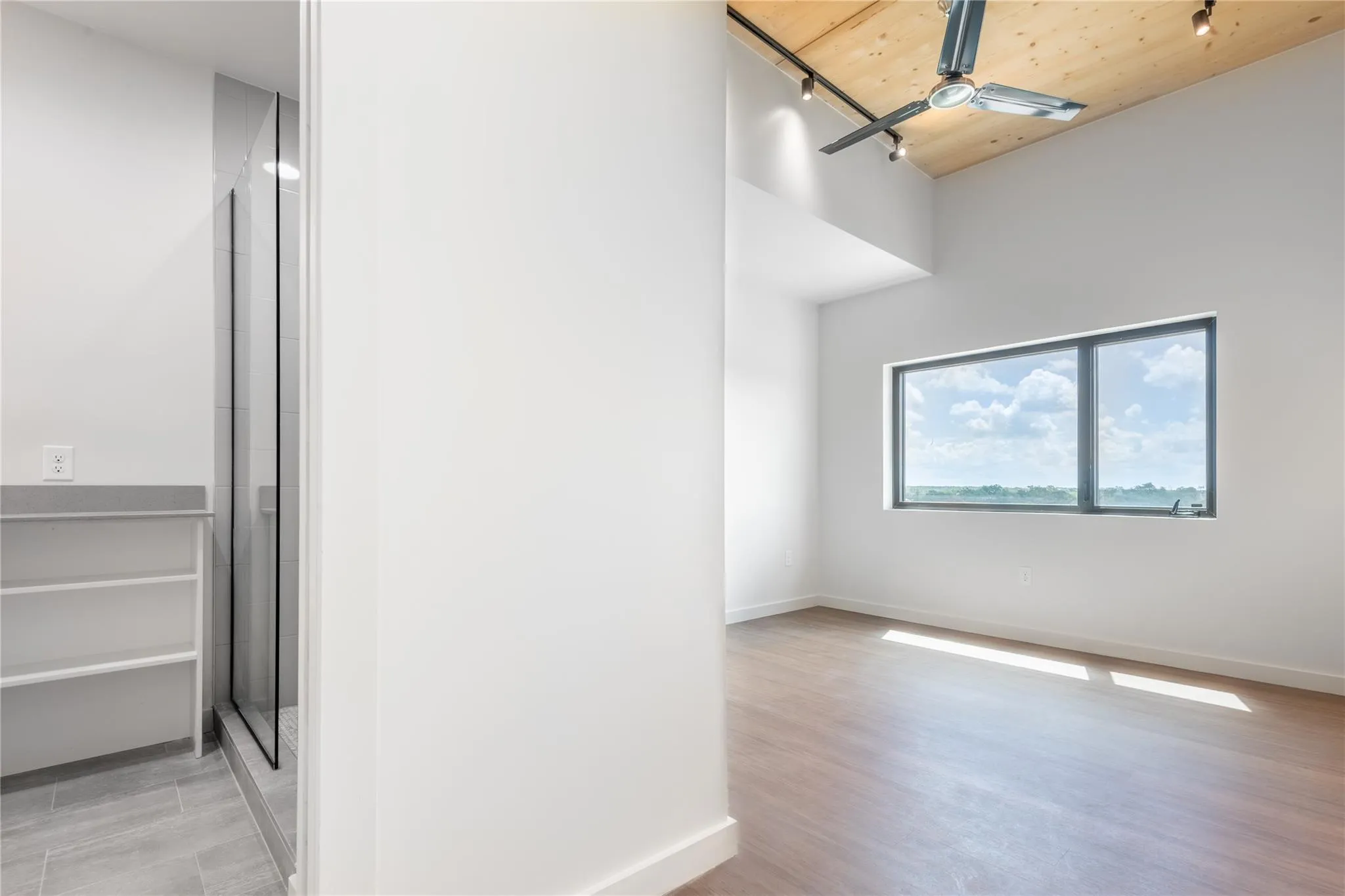 Photo 5 of 3515 WEBBERVILLE RD #ATELIER