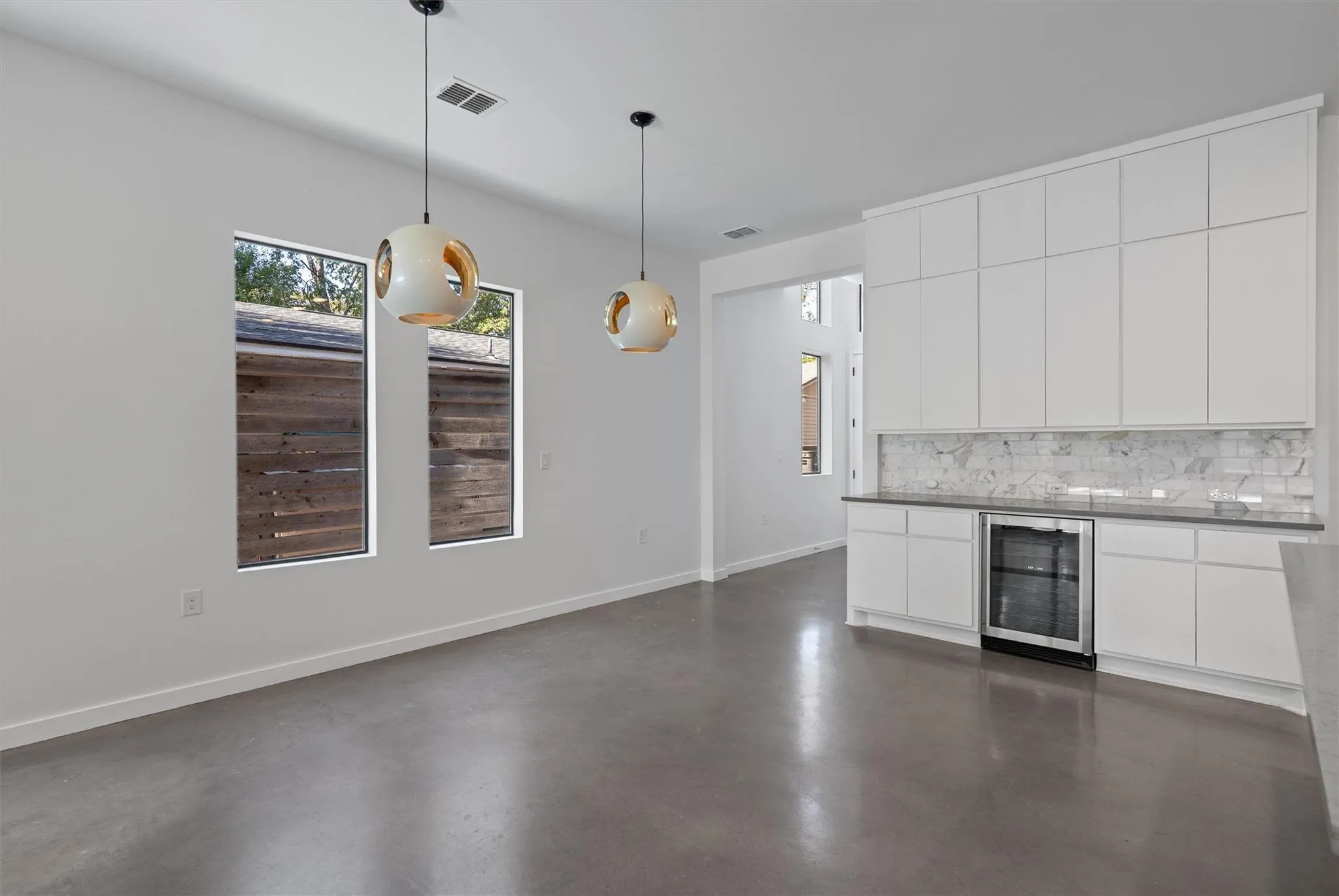 Photo 5 of 1107 TAULBEE LN #B