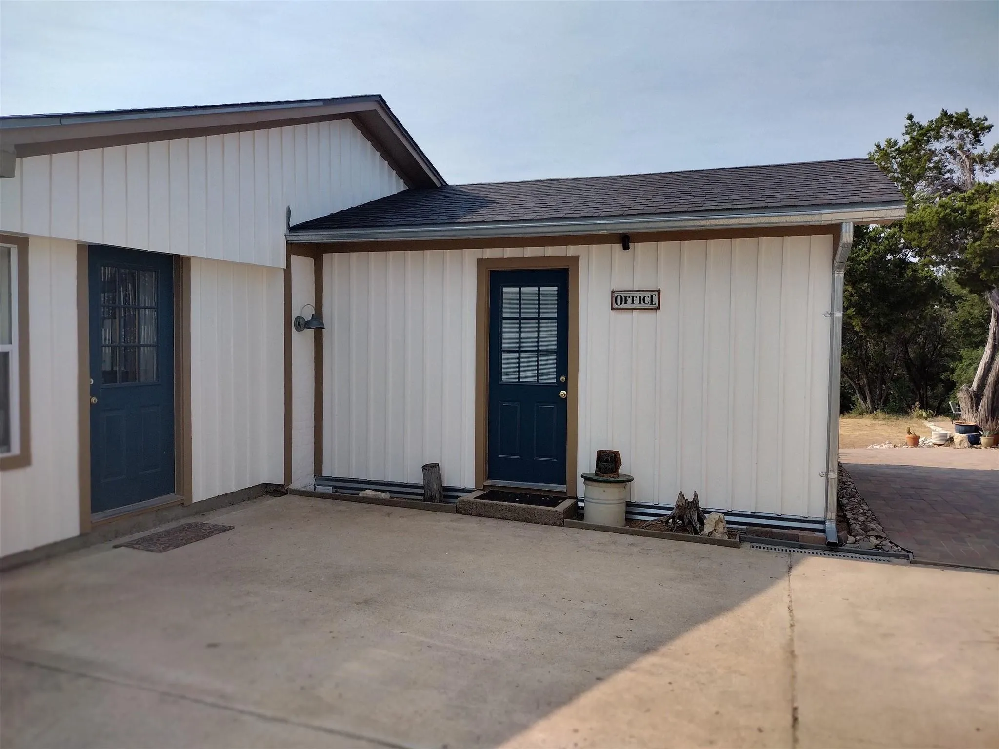 Photo 4 of 22303 HONEYCOMB LN