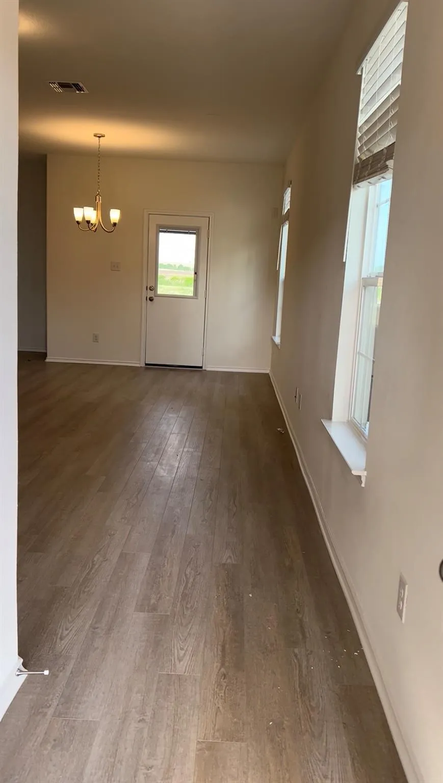 Photo 4 of 504 BARBARY COAST LN LN
