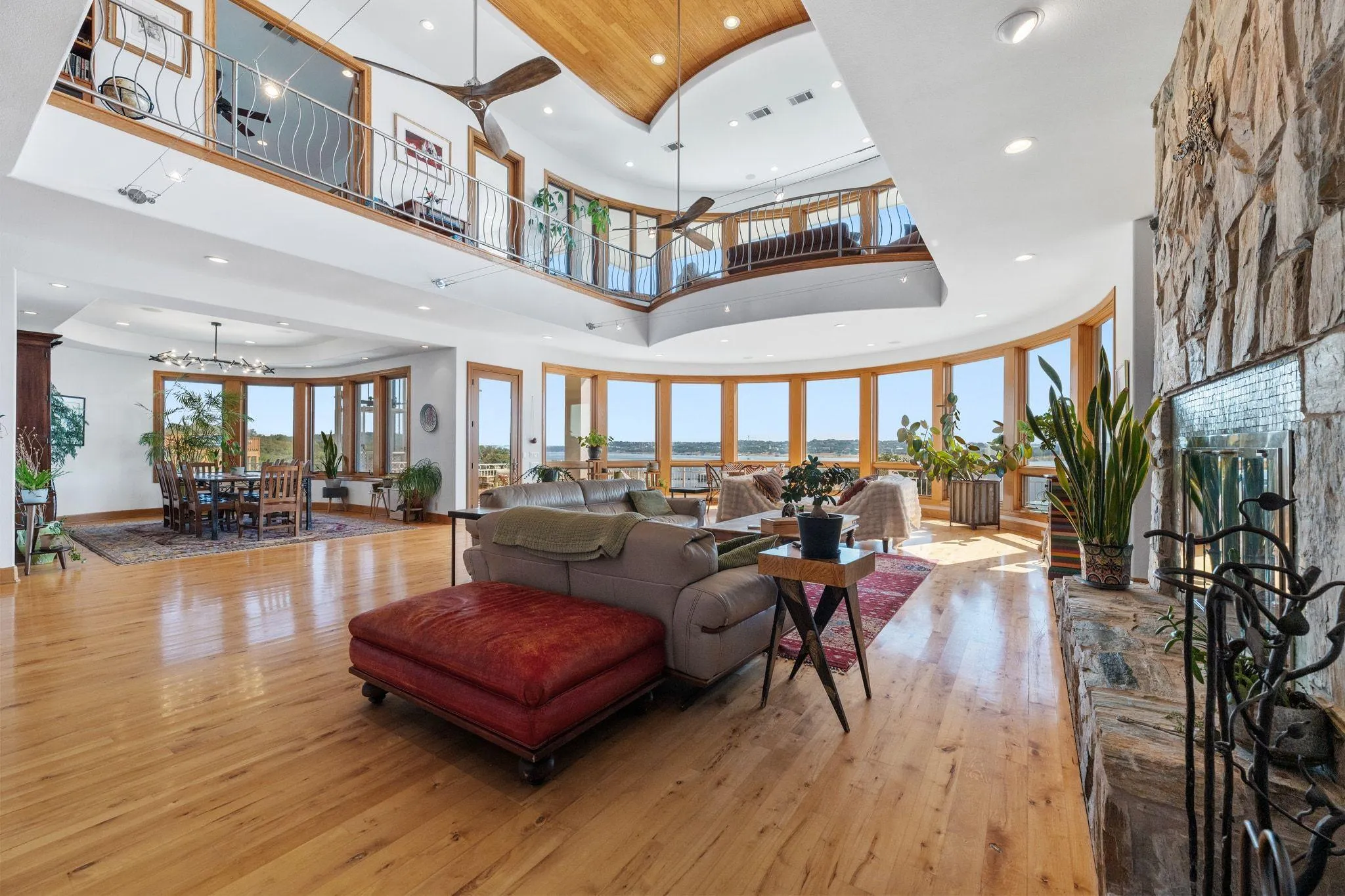 Photo 4 of 19901 MOON DANCE LN