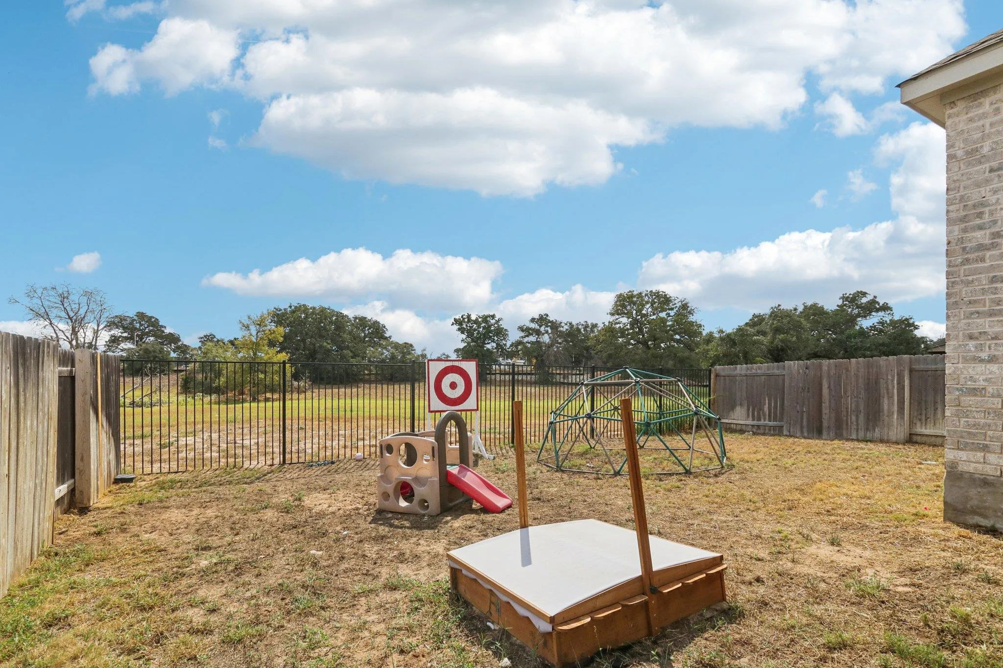 Photo 3 of 131 IRONBARK BND