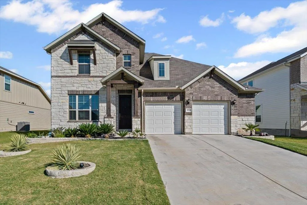 Photo 2 of 3004 OTTAVIANO WAY