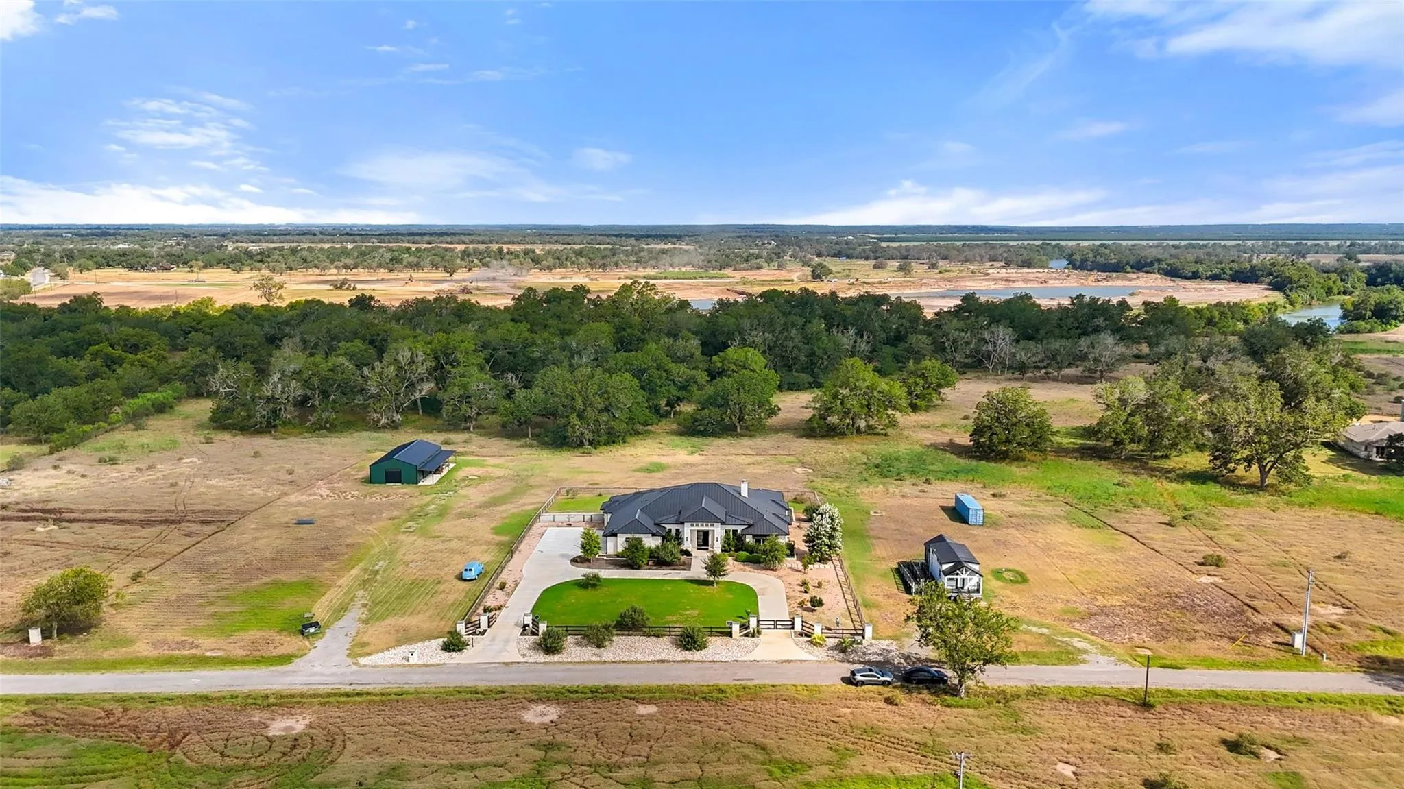 Photo 3 of 212 DOC BRYSON NONE