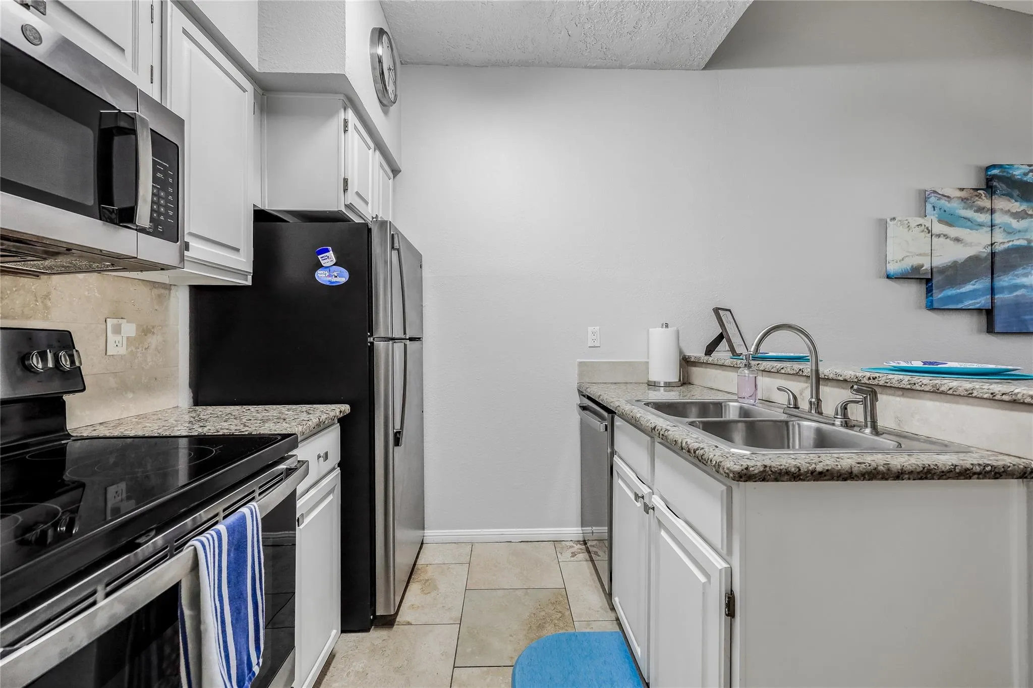 Photo 4 of 3404 AMERICAN DR #3300