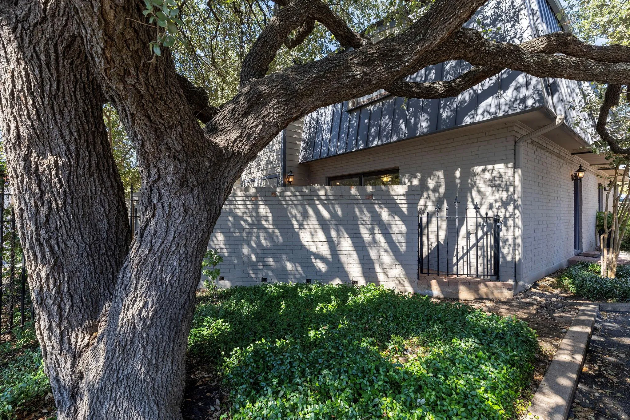Photo of 2500 STECK AVE #5, Austin, TX, 78757