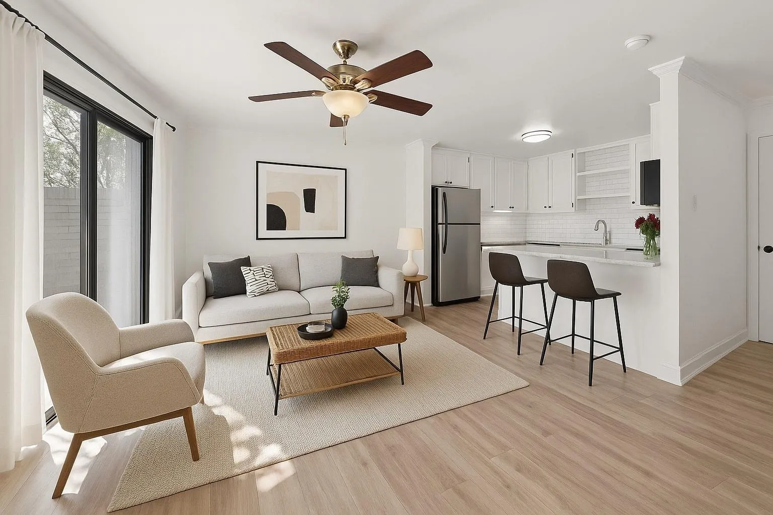 Photo 4 of 2500 STECK AVE #5