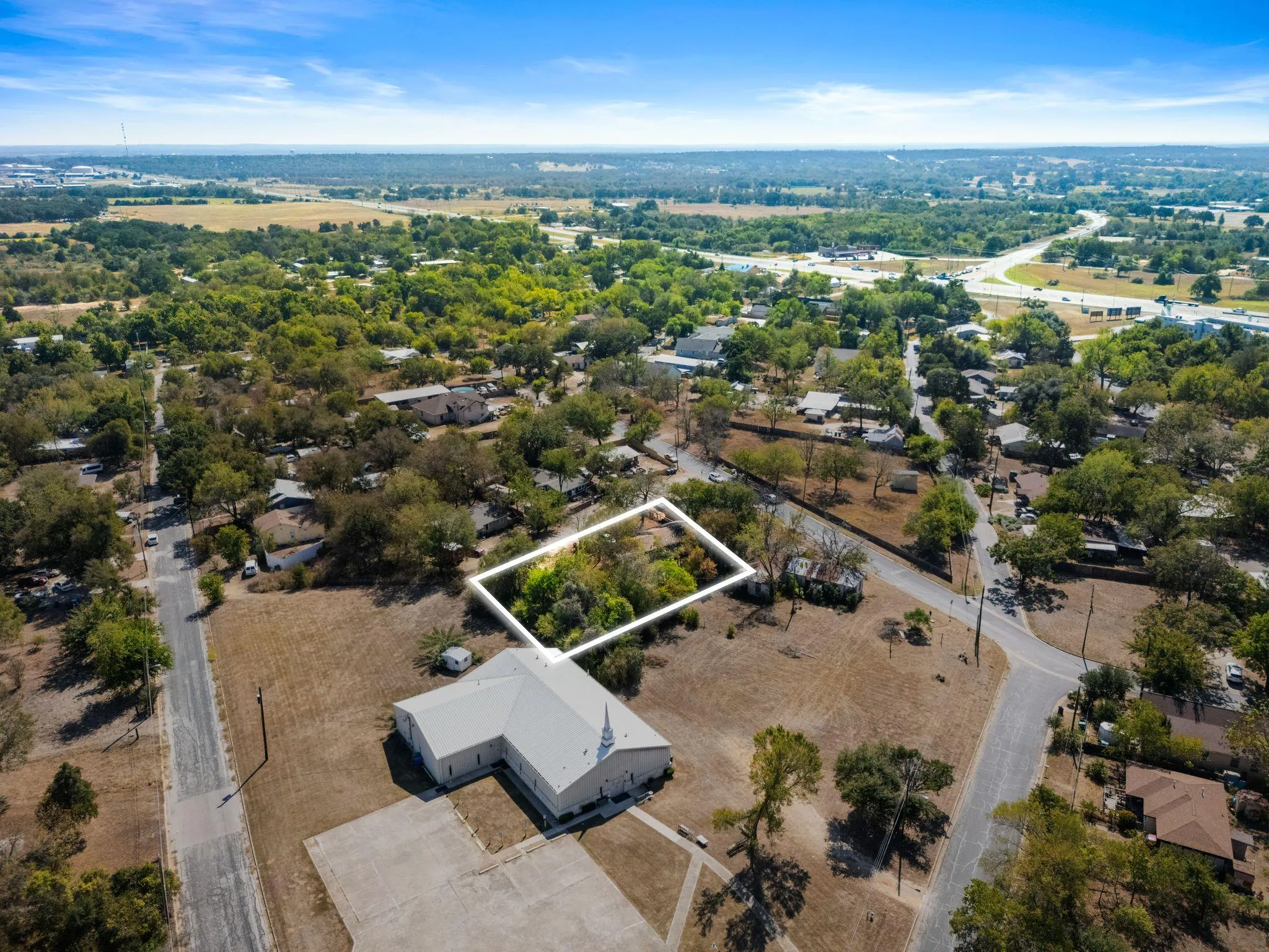 Photo 5 of 102 MASONIC DR