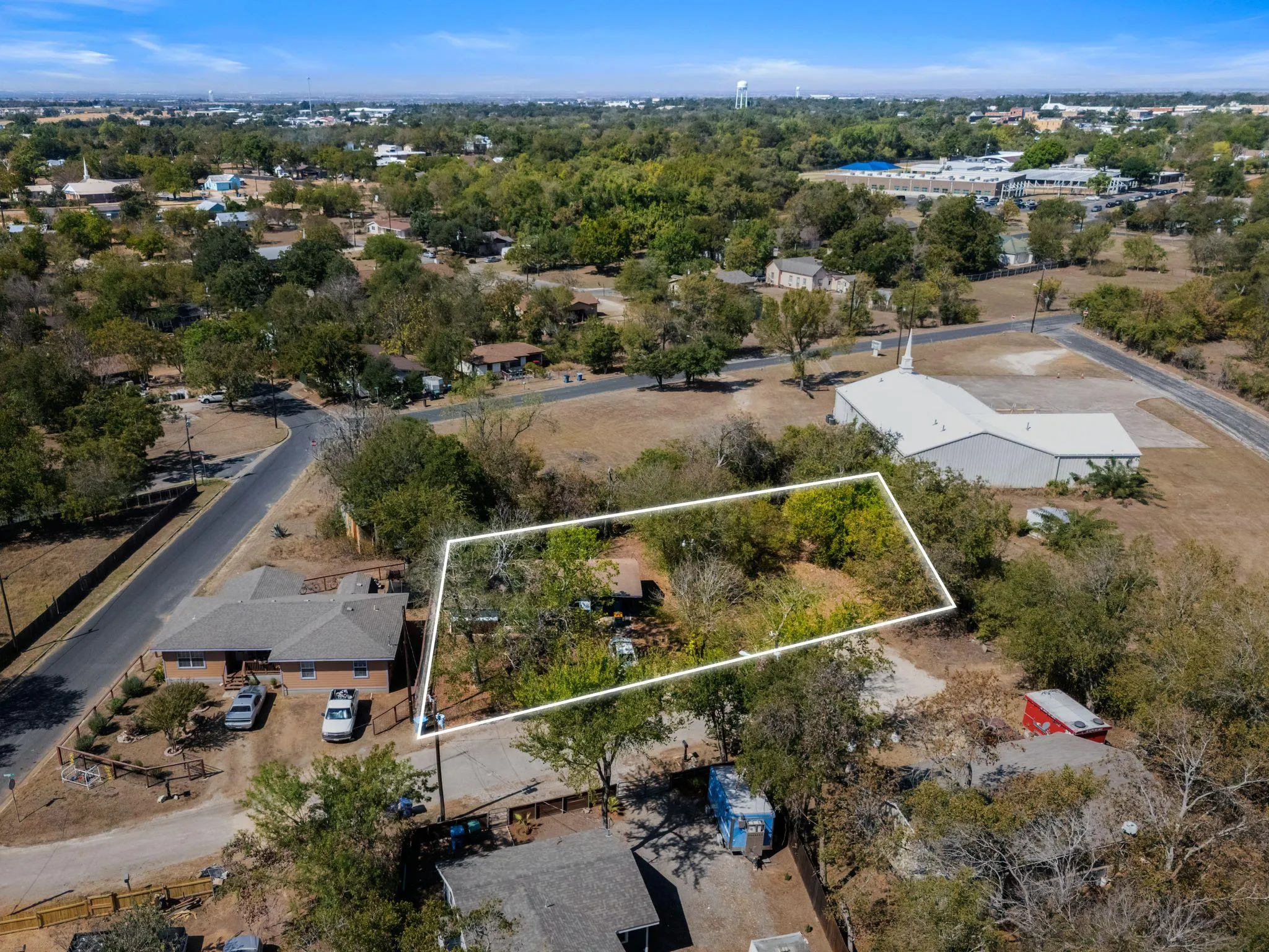 Photo 4 of 102 MASONIC DR