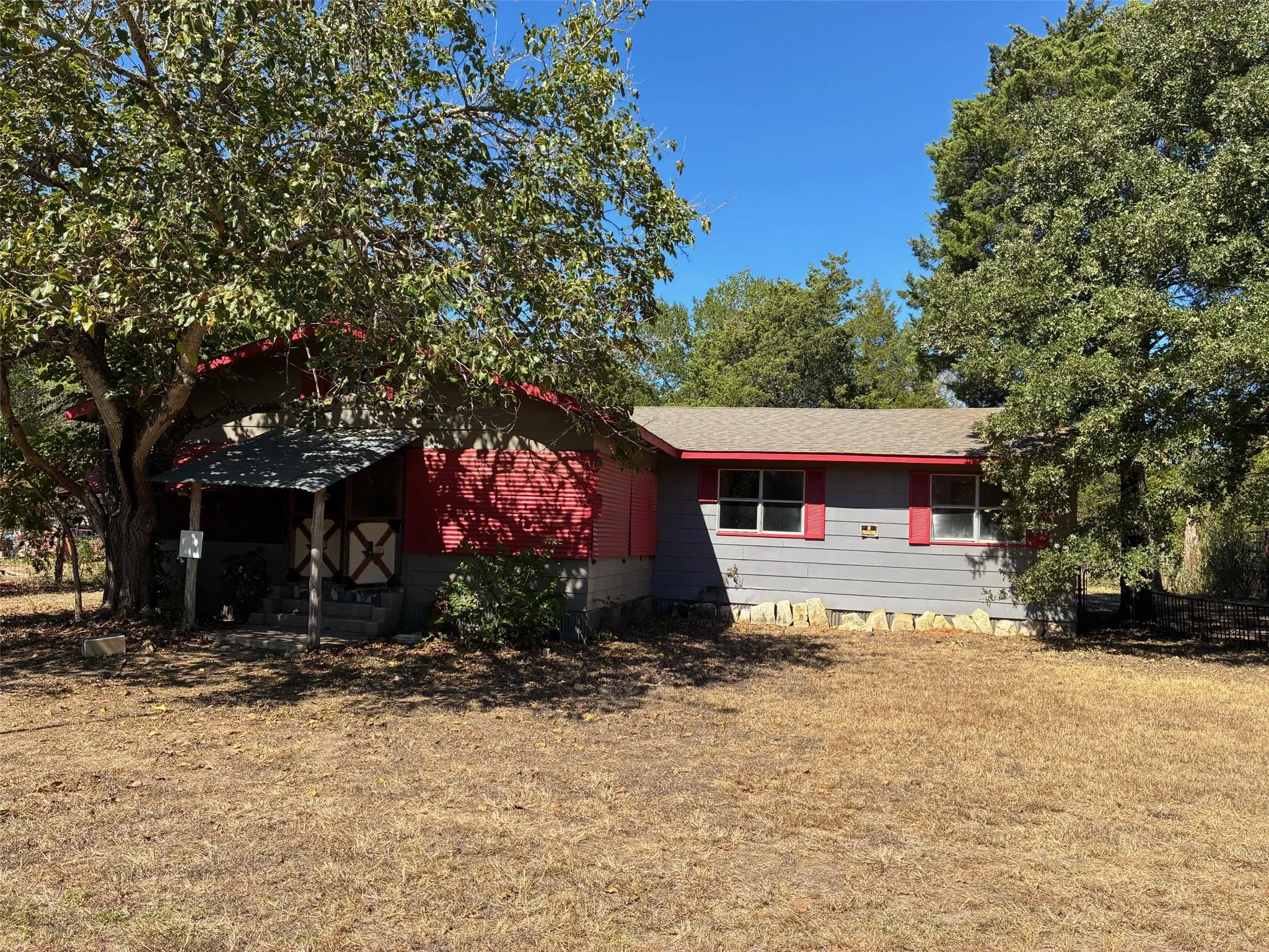 Photo 2 of 116 FLAMING OAK DR