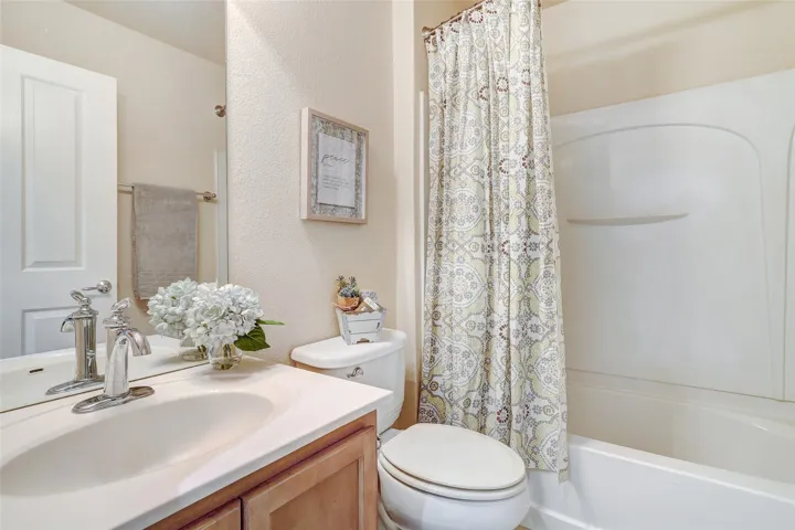 111 Sandy Creek Trl, Georgetown, Texas 78633