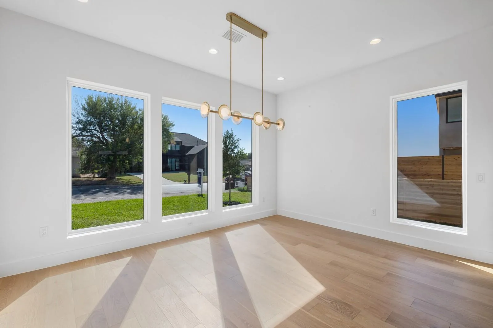 Photo 5 of 4806 RICHMOND AVE #1