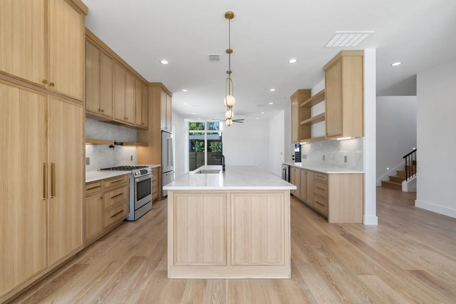 Photo 3 of 4806 RICHMOND AVE #1