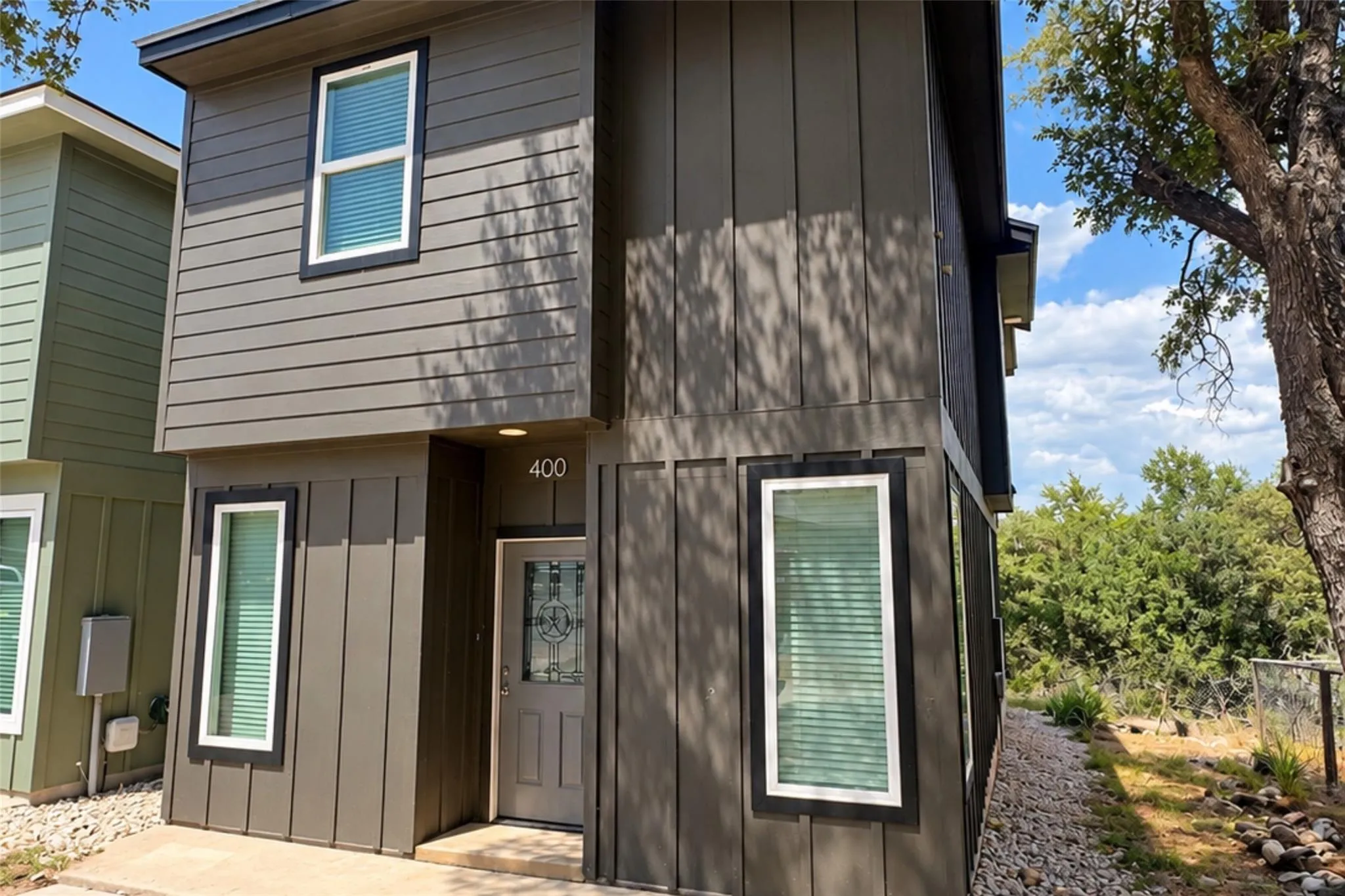 Photo 5 of 400 SHADY BLUFF DR