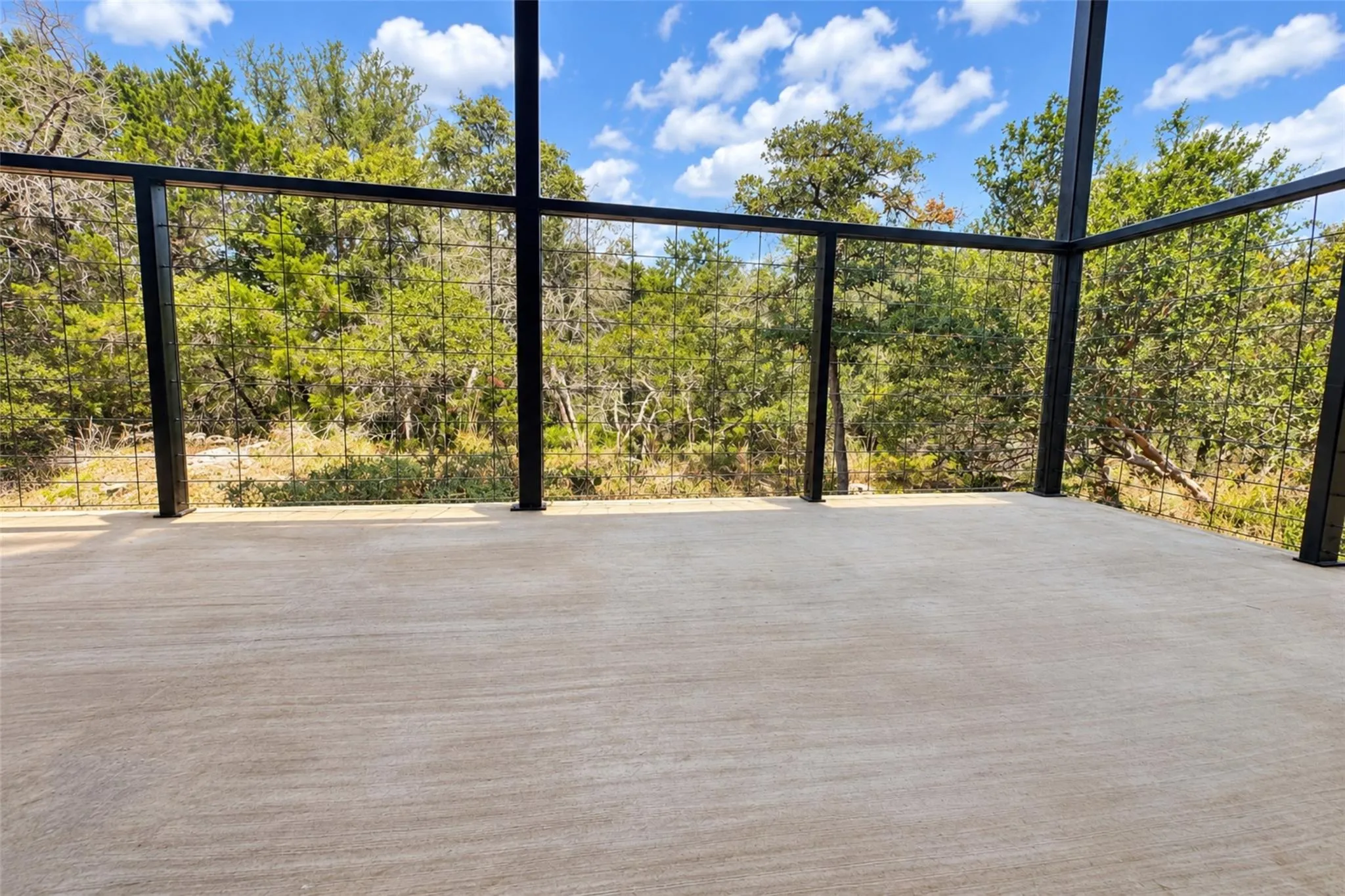Photo 4 of 400 SHADY BLUFF DR