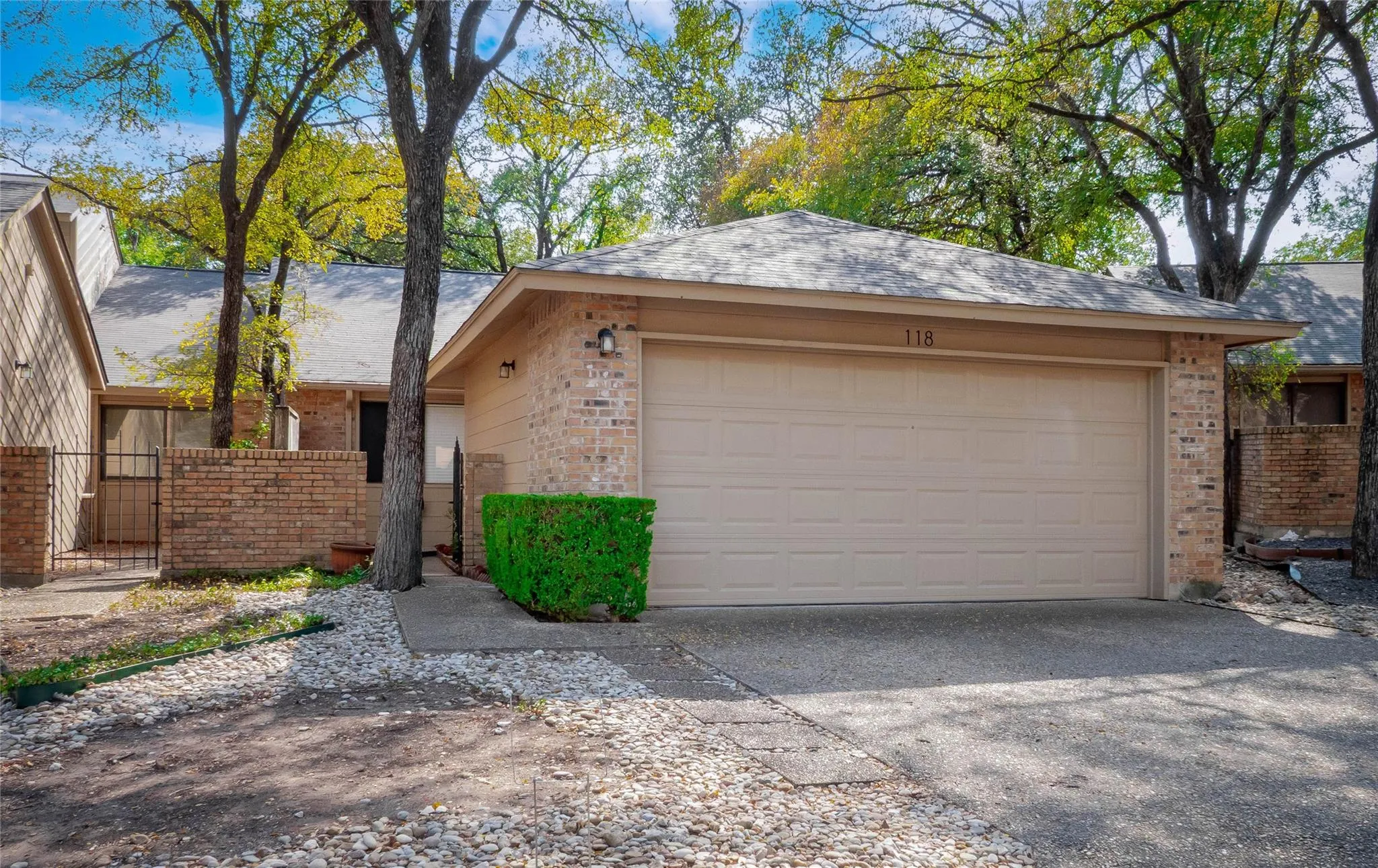 Photo of 7211 LAKEWOOD DR #E118, Austin, TX, 78750