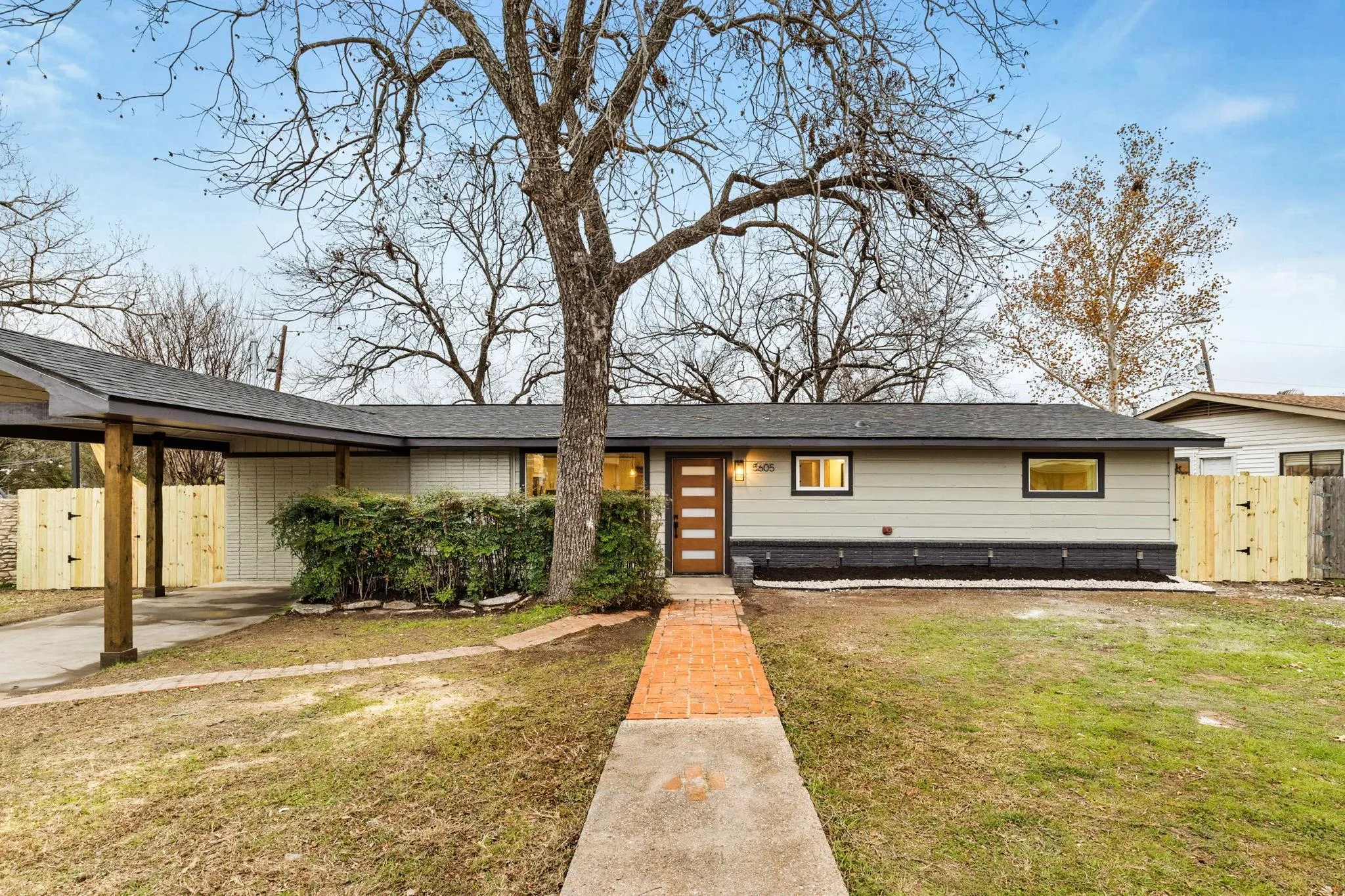 Photo 5 of 5605 OVERBROOK DR