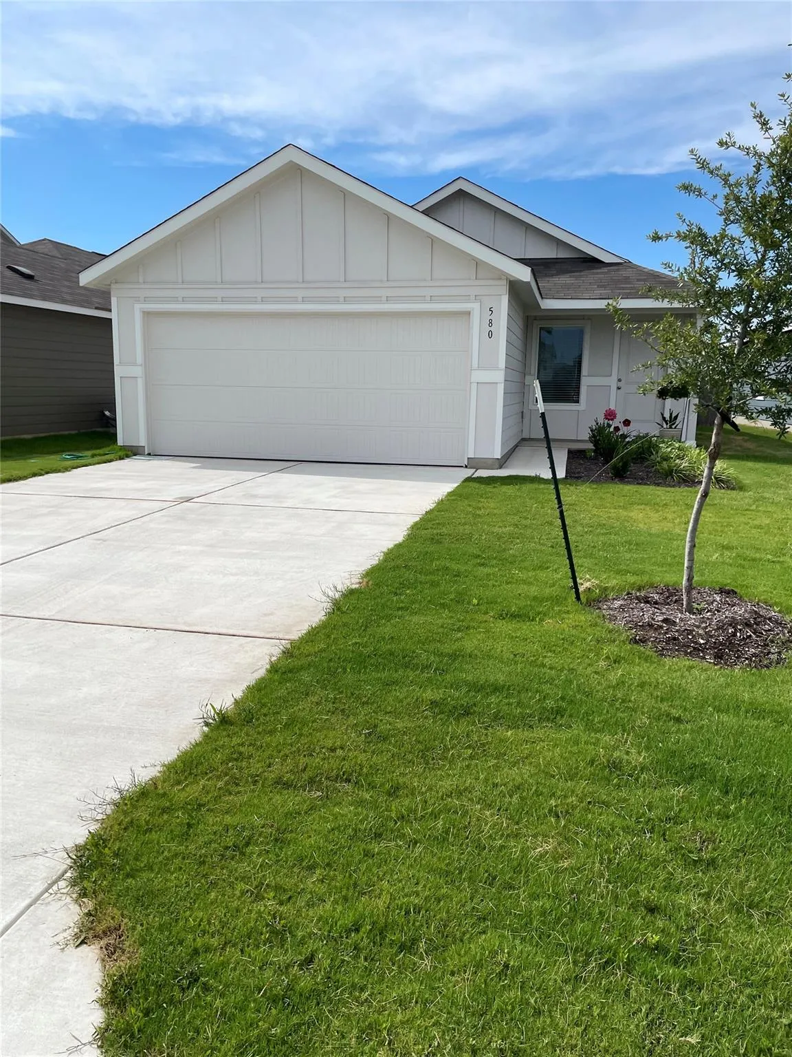 Photo of 580 RANCHO DEL CIELO LOOP, Jarrell, TX, 76537
