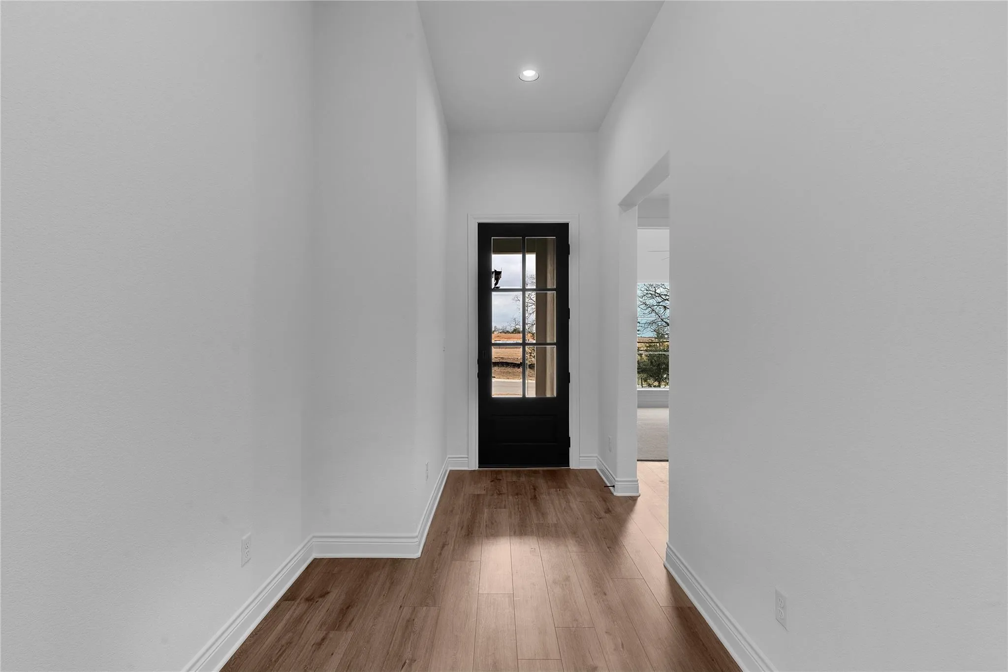 Photo 3 of 184 WILLIAM HERSEE DR
