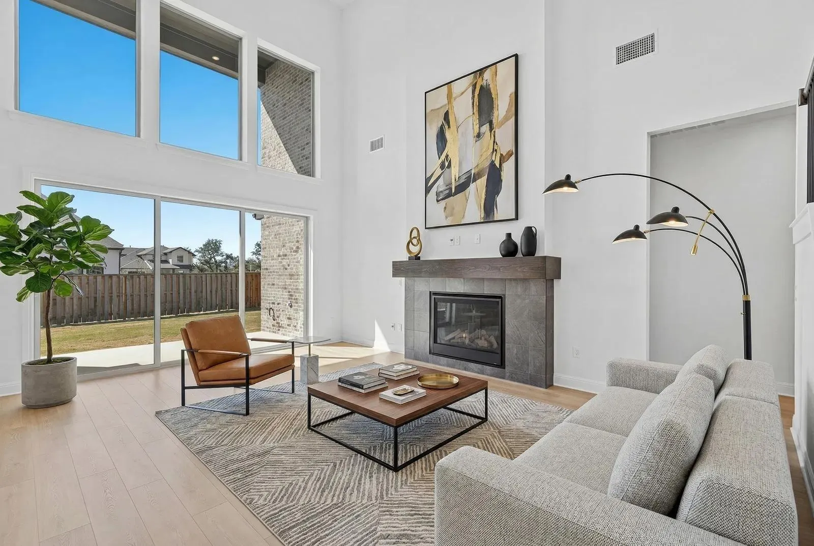 Photo 2 of 308 BUCKAROO DR