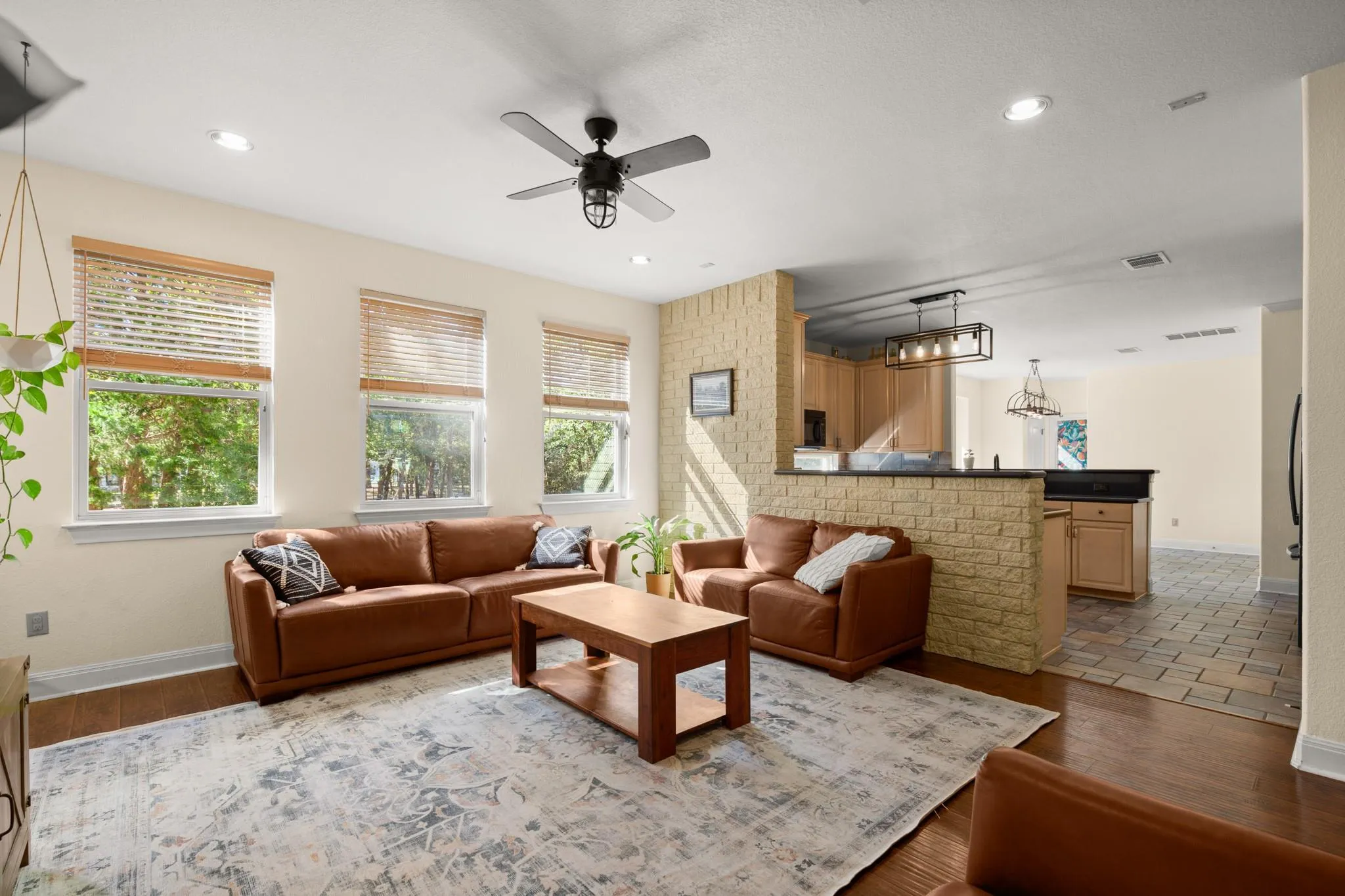 Photo 5 of 149 SPANISH OAK TRL