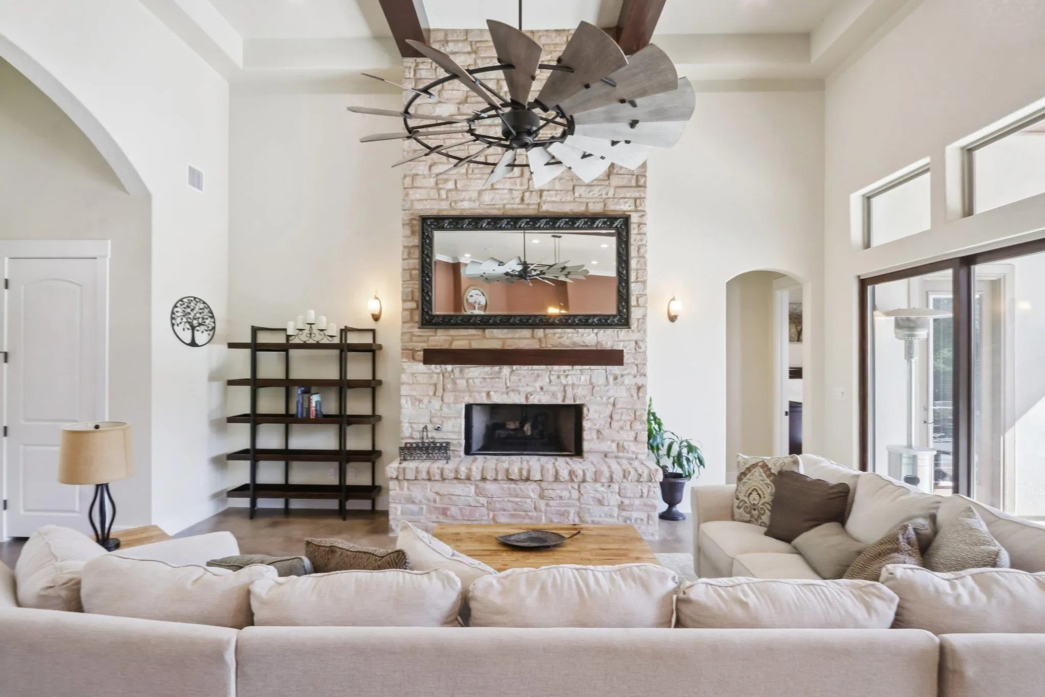 Photo 5 of 1194 VAQUERO WAY