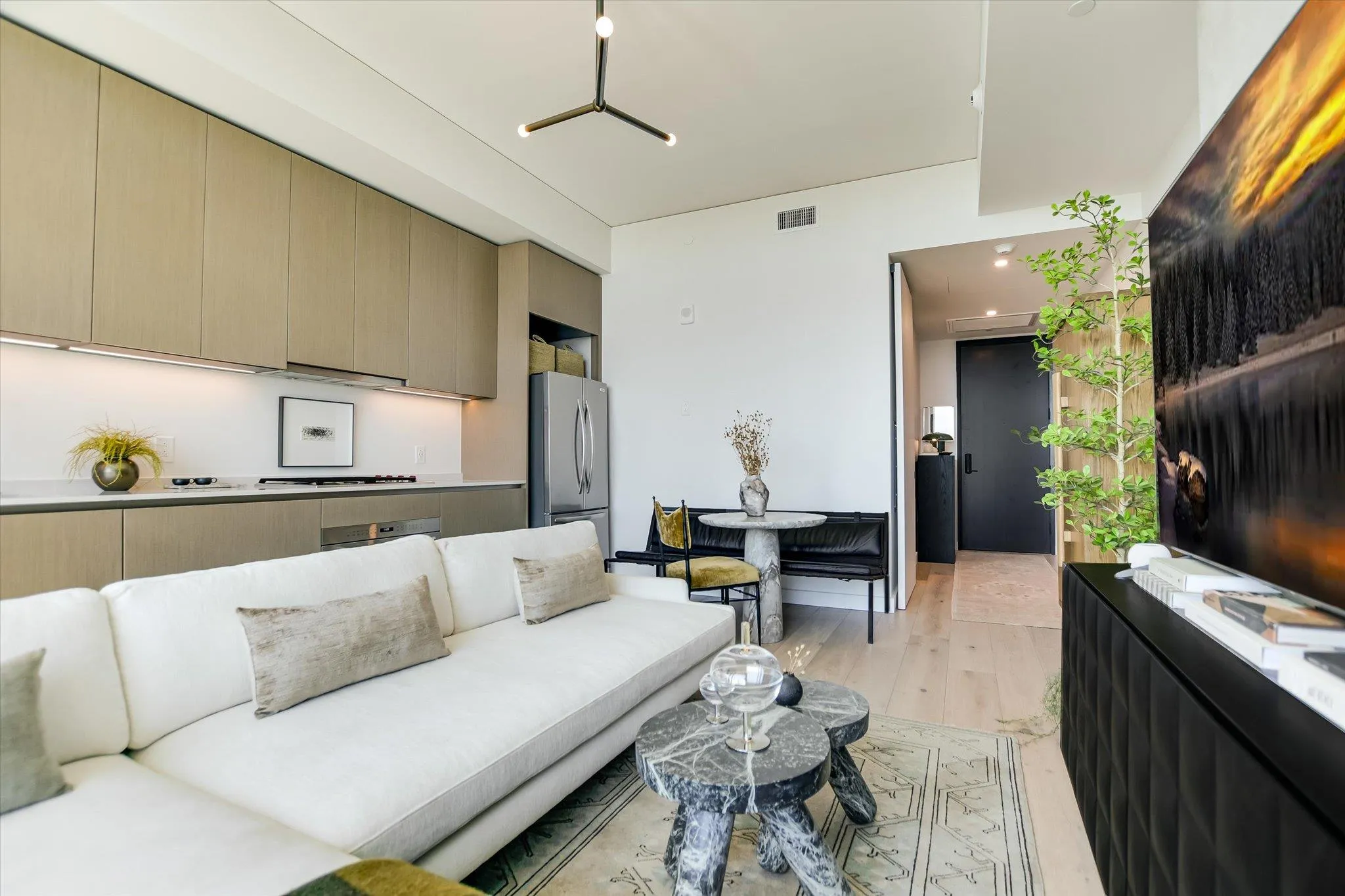 Photo 4 of 610 DAVIS ST #2607
