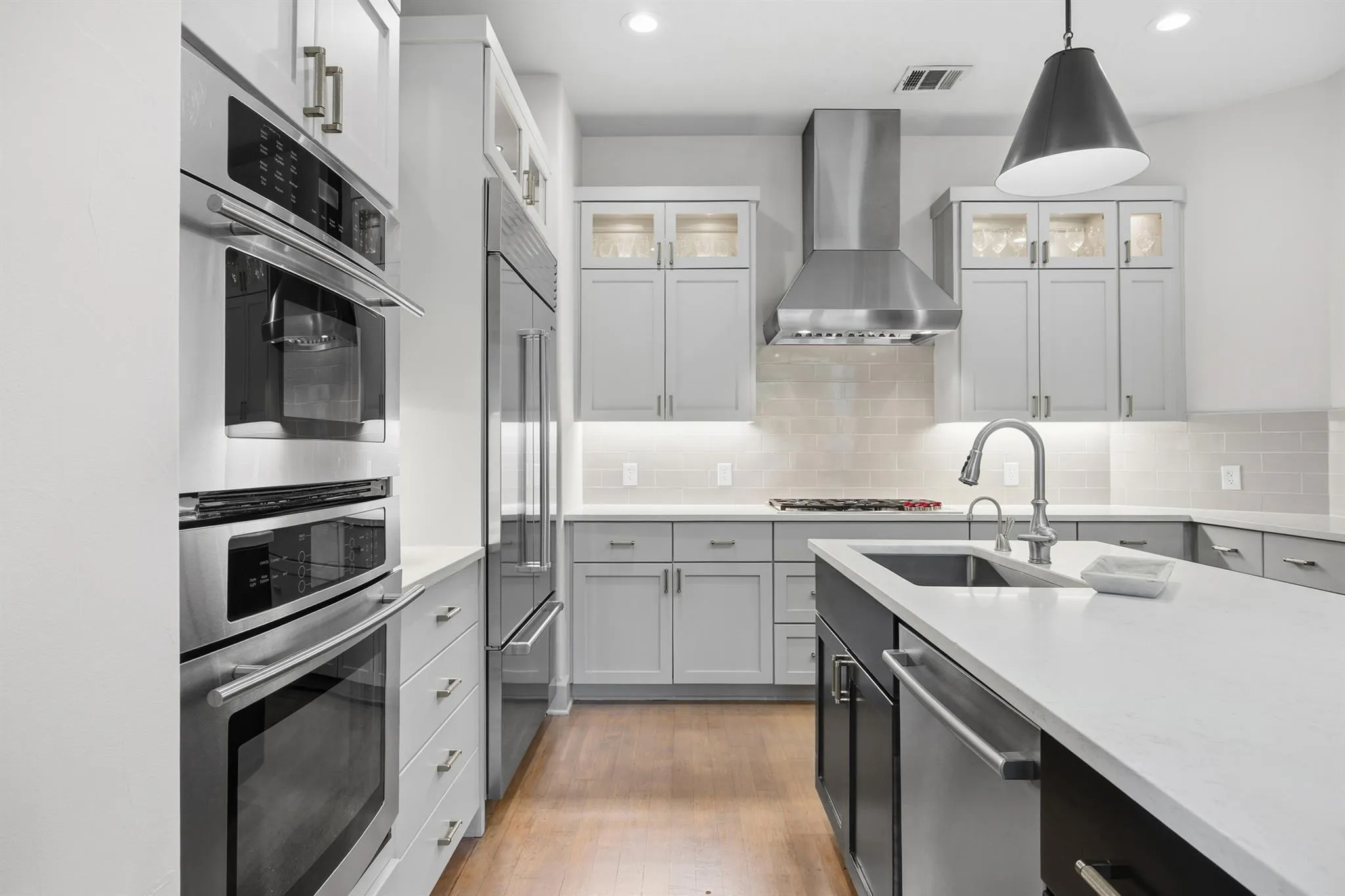Photo 5 of 4501 SPANISH OAKS CLUB BLVD #9
