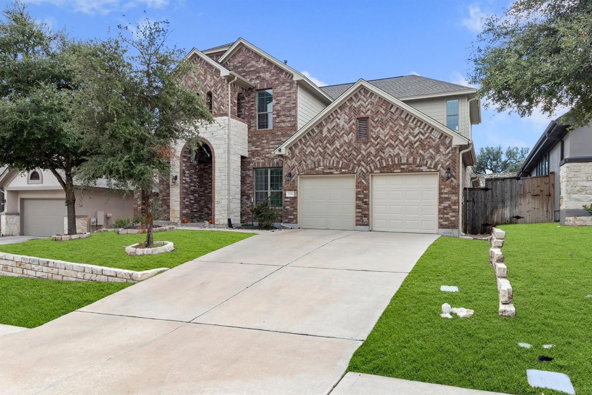 Photo 4 of 2216 LOOKOUT KNOLL DR