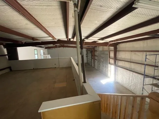 Photo 3 of 4925 E CESAR CHAVEZ ST