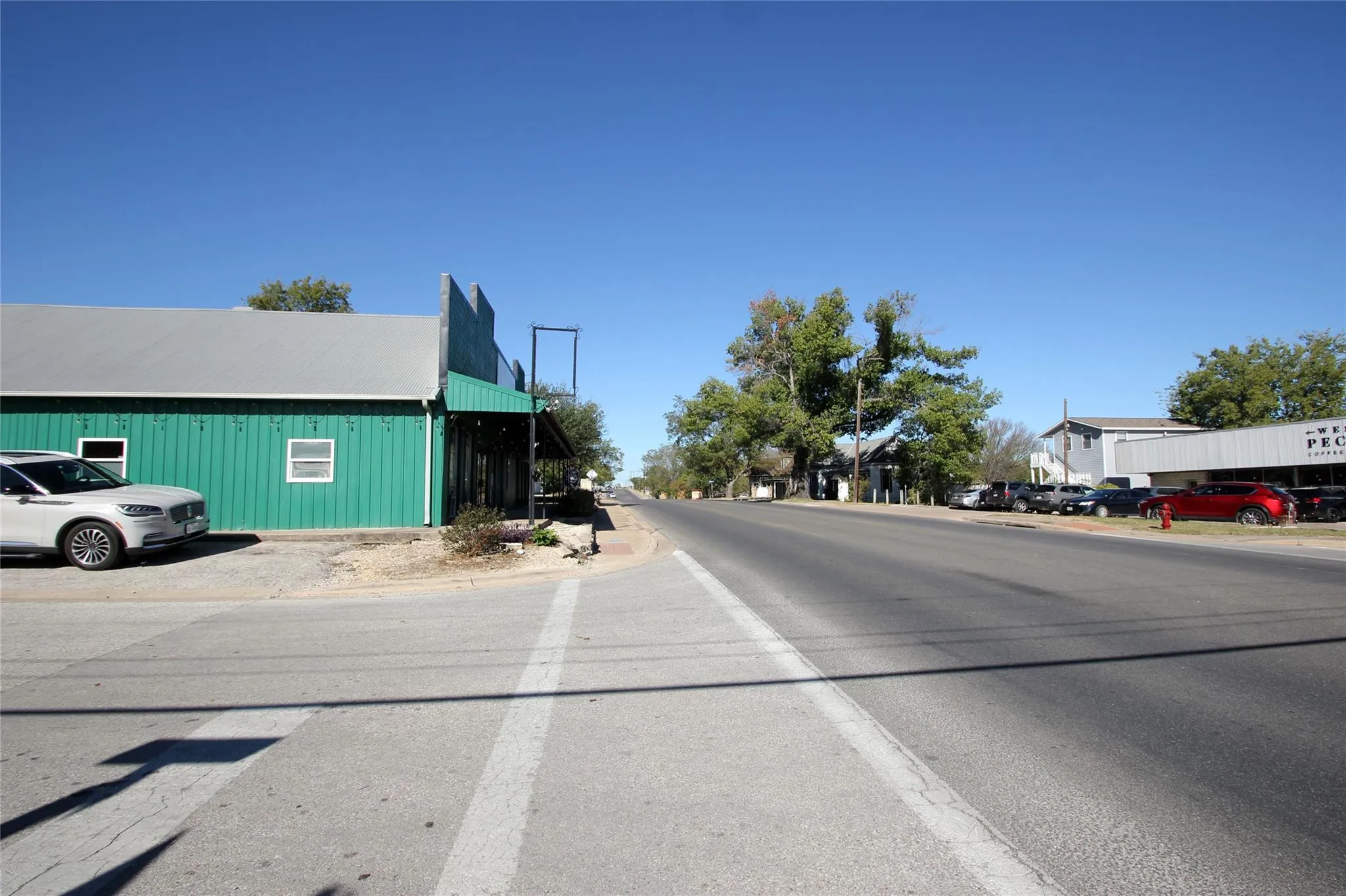Photo 5 of 101 W PECAN ST