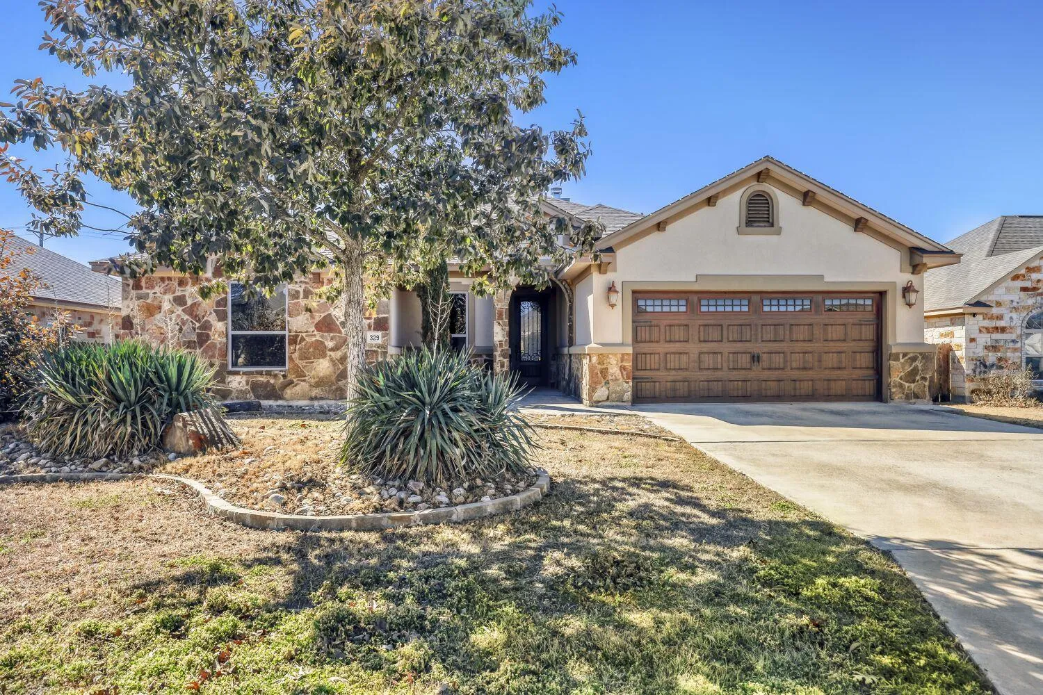 Photo of 329 JAKE DR, Jarrell, TX, 76537